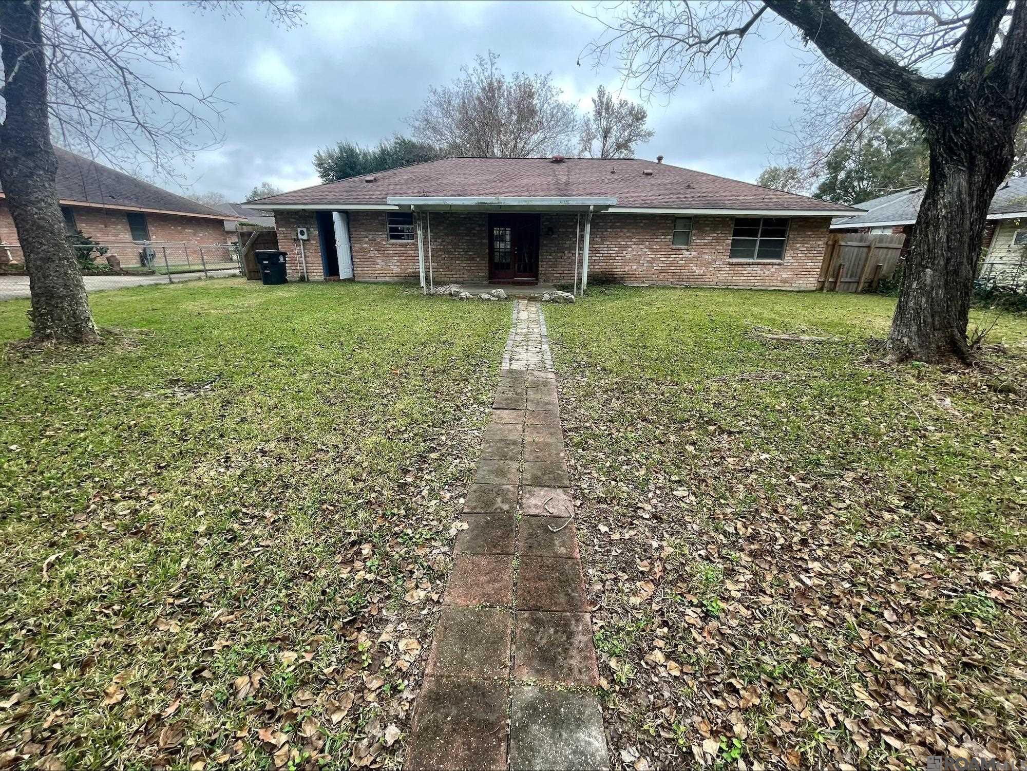 16736 Appomatox Ave