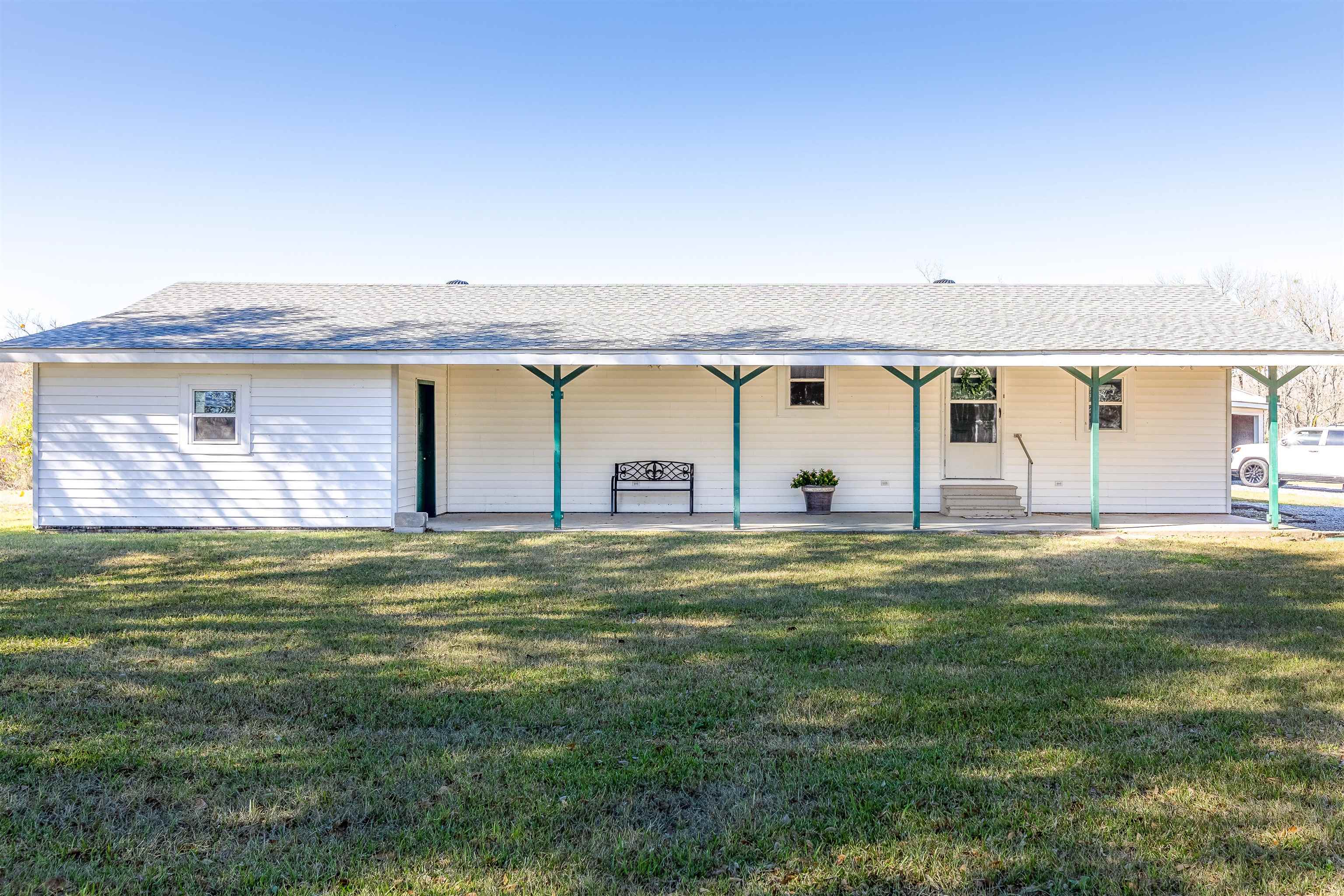 876 Highway 398