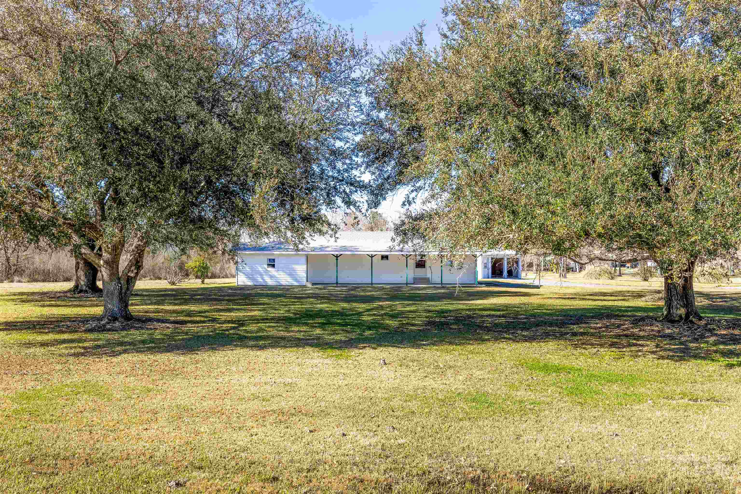 876 Highway 398