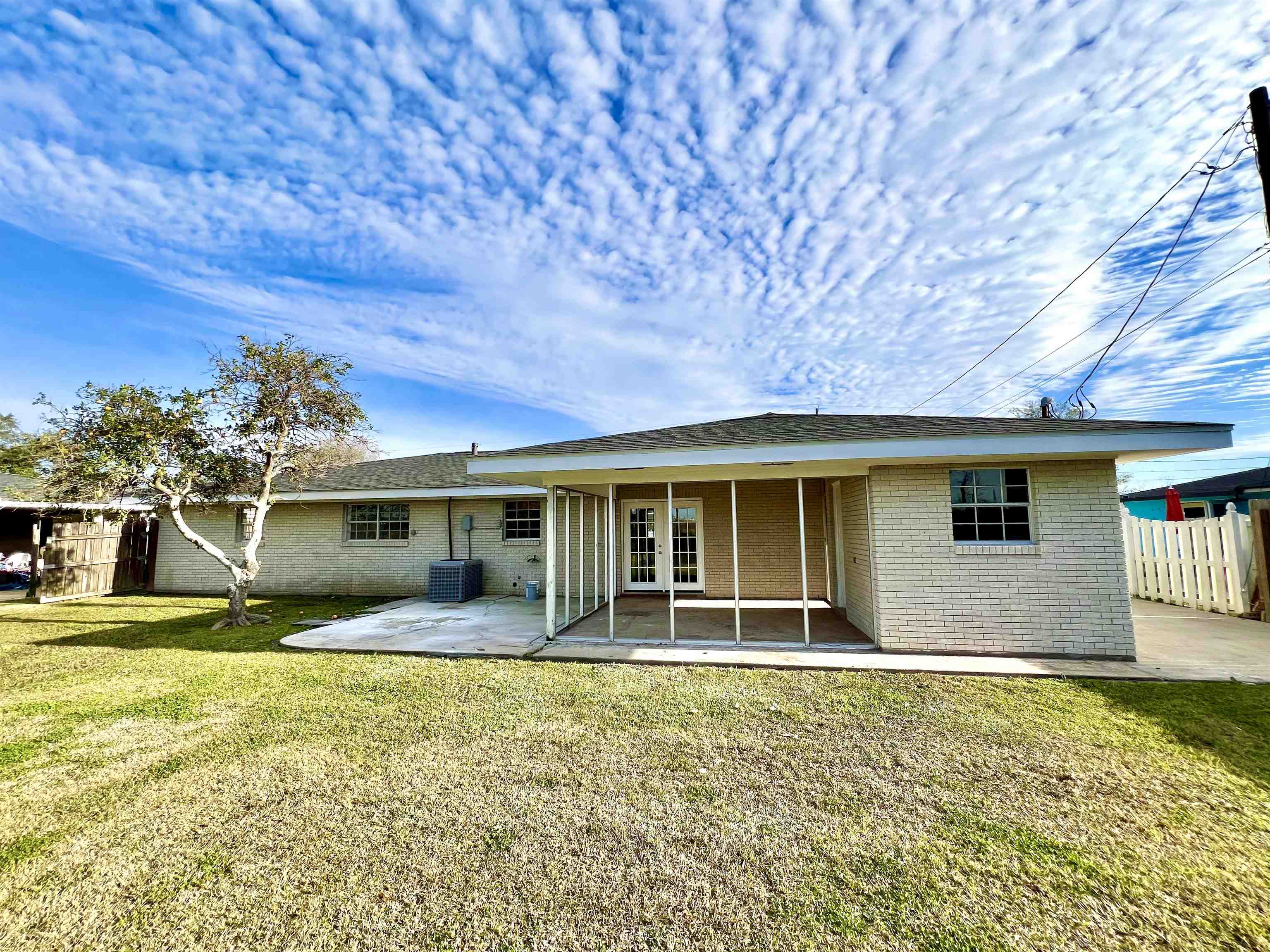 1614 Rio Vista Avenue