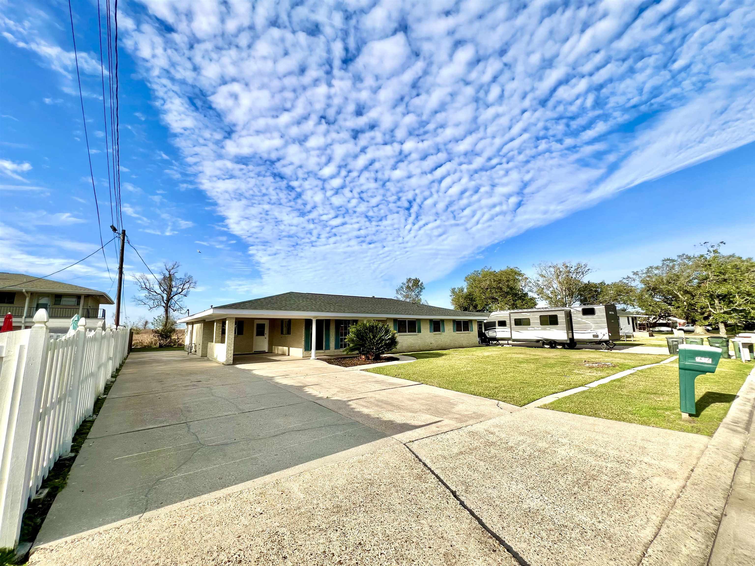 1614 Rio Vista Avenue
