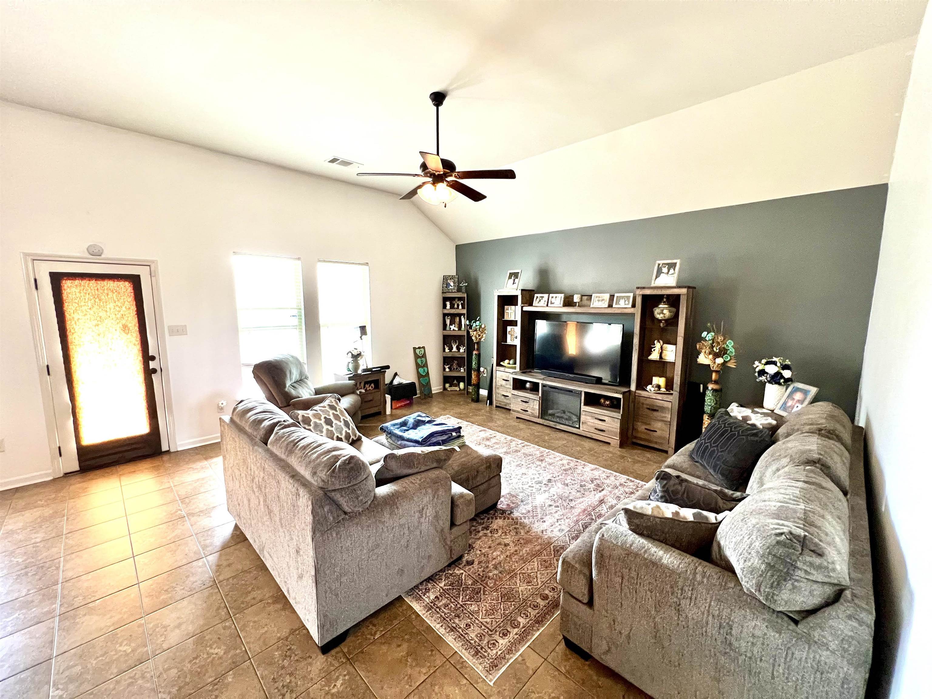 426 Cypress Garden Dr