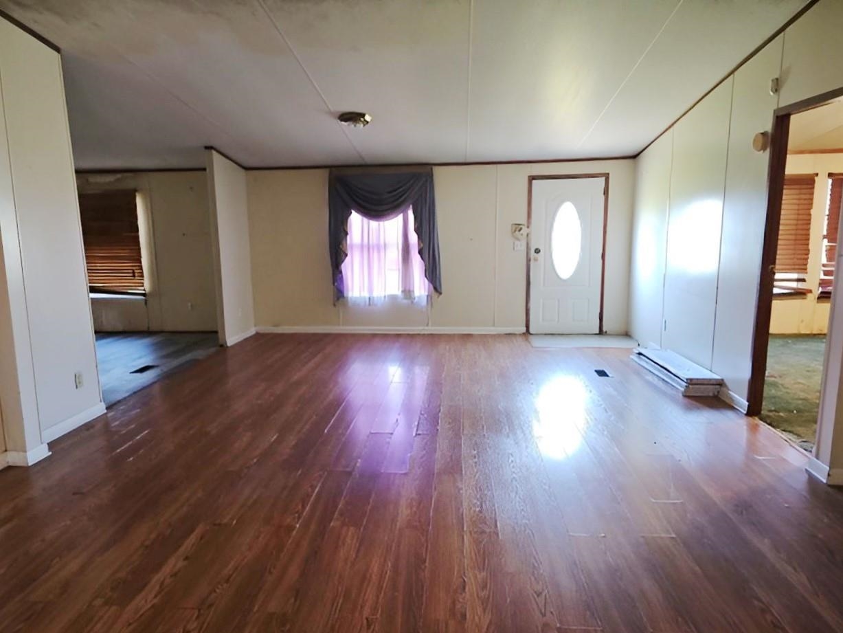 318 Nora T Ln