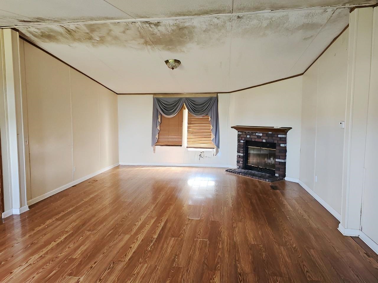 318 Nora T Ln