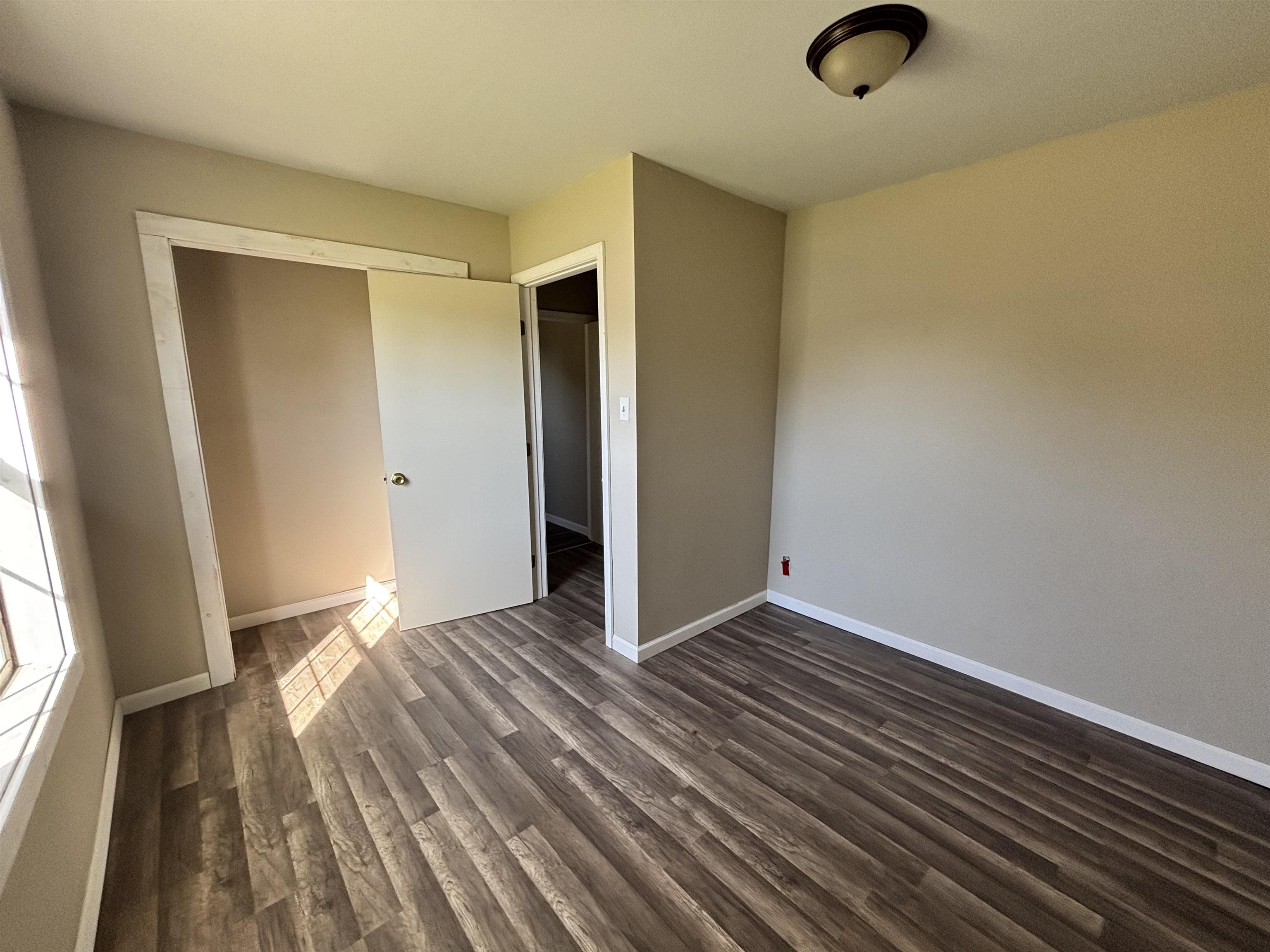 327 Carla St