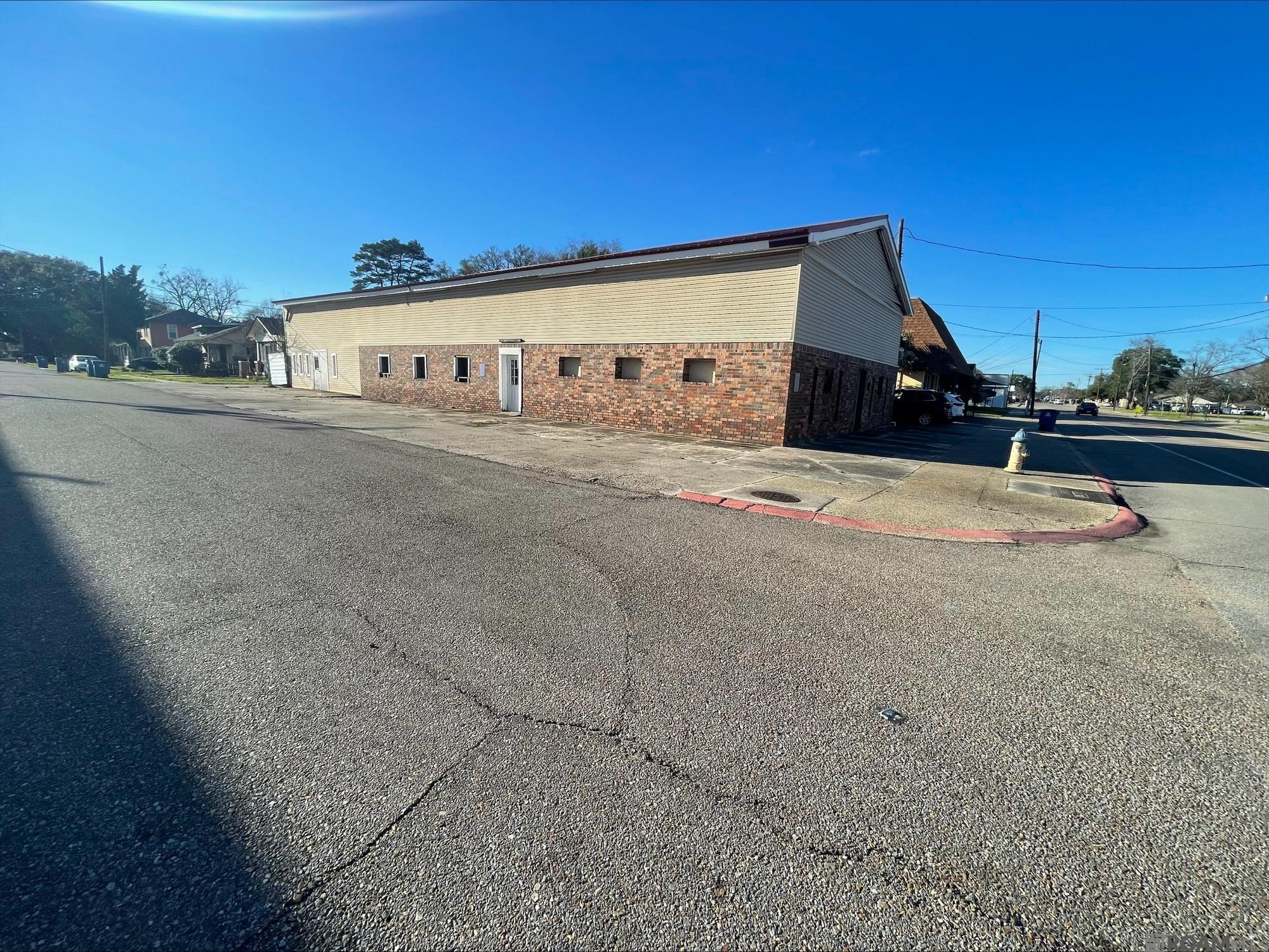 201 N Jefferson Ave