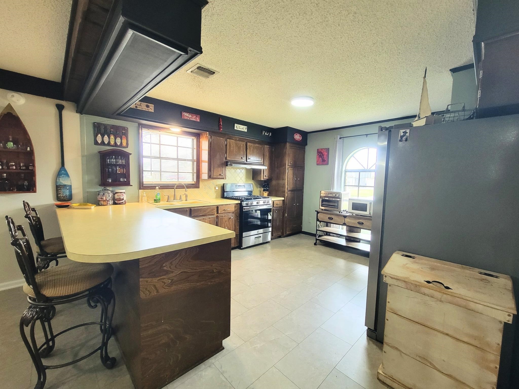 207 Marshall Dr