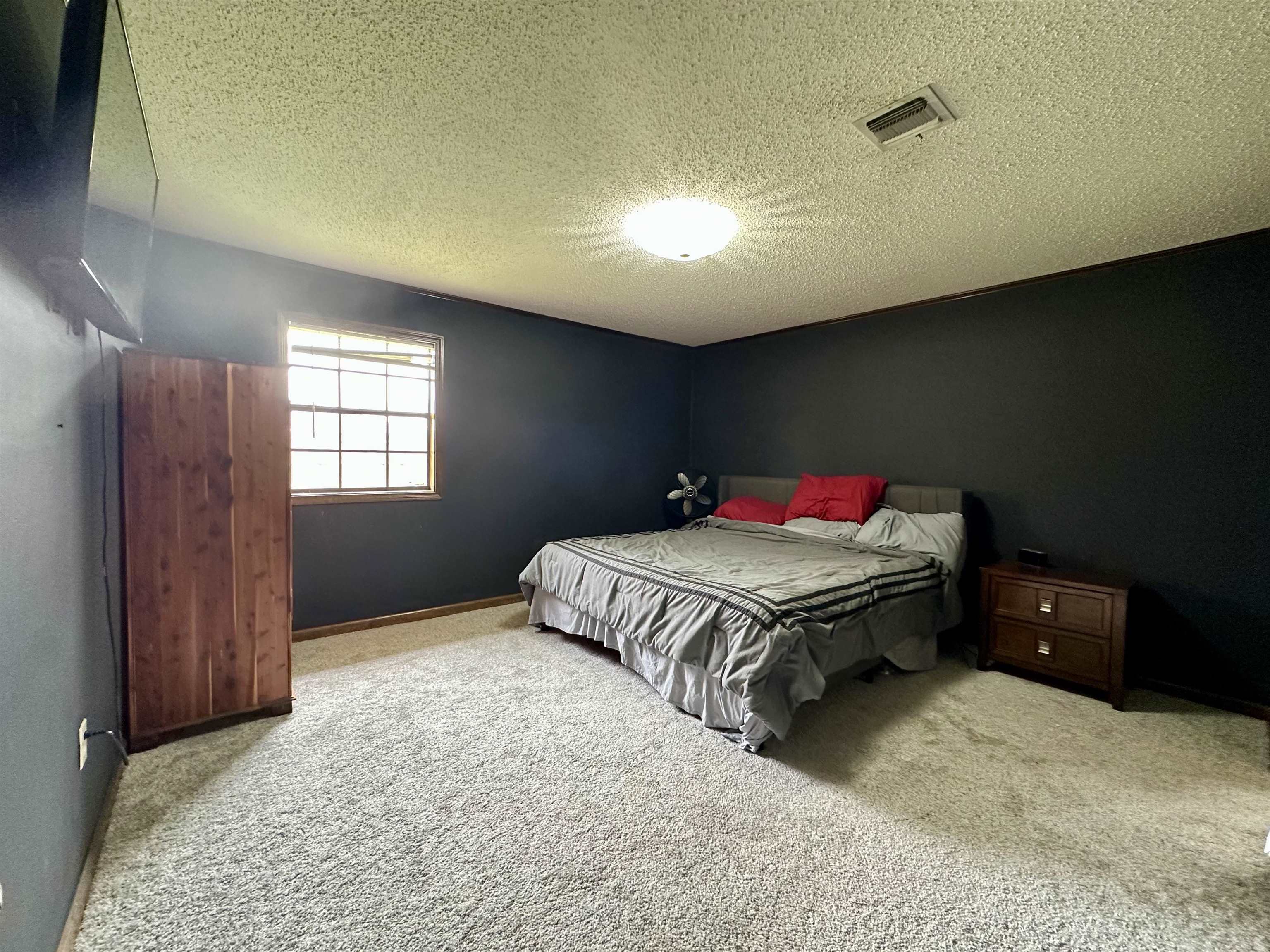 207 Marshall Dr
