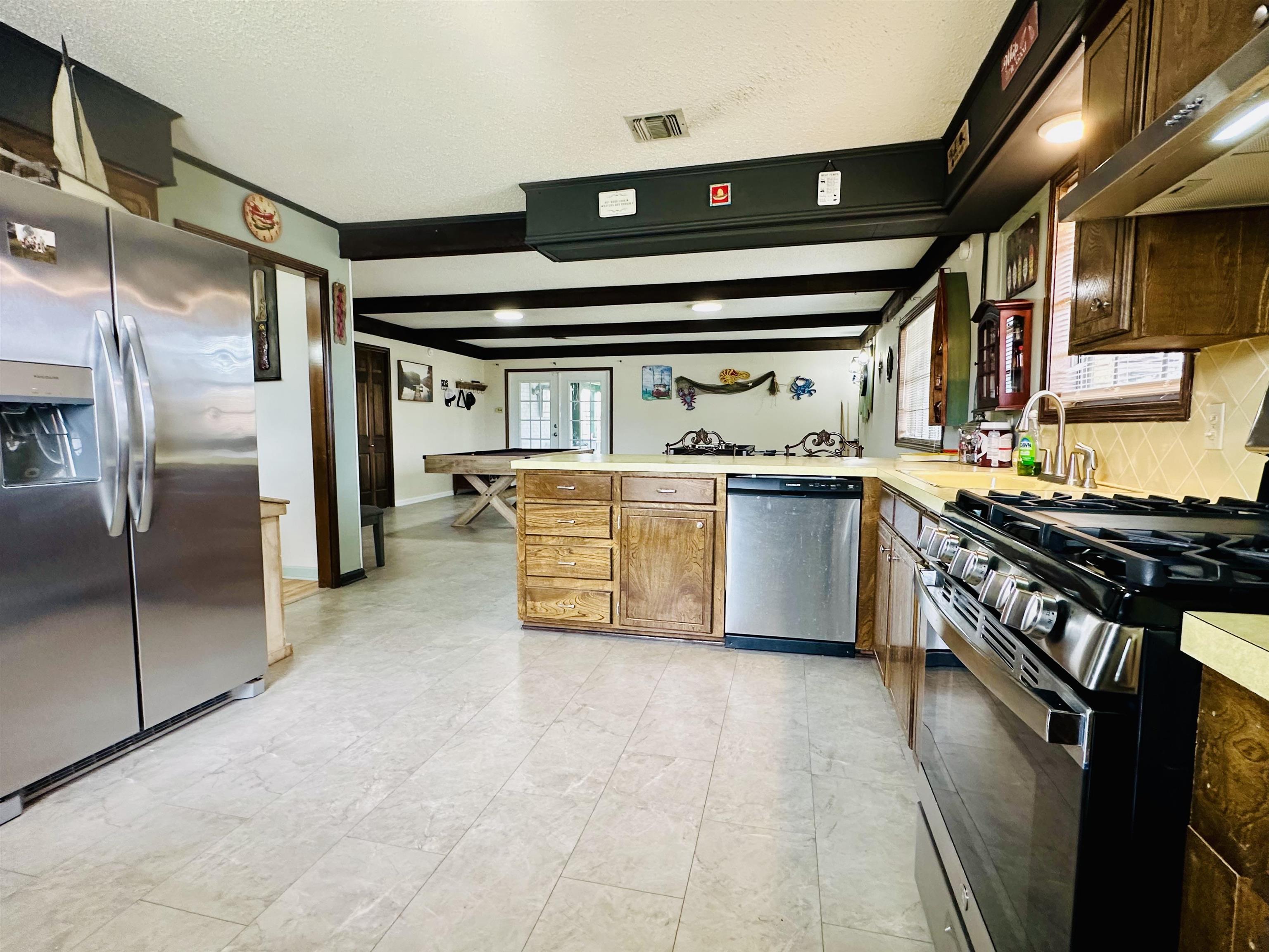 207 Marshall Dr