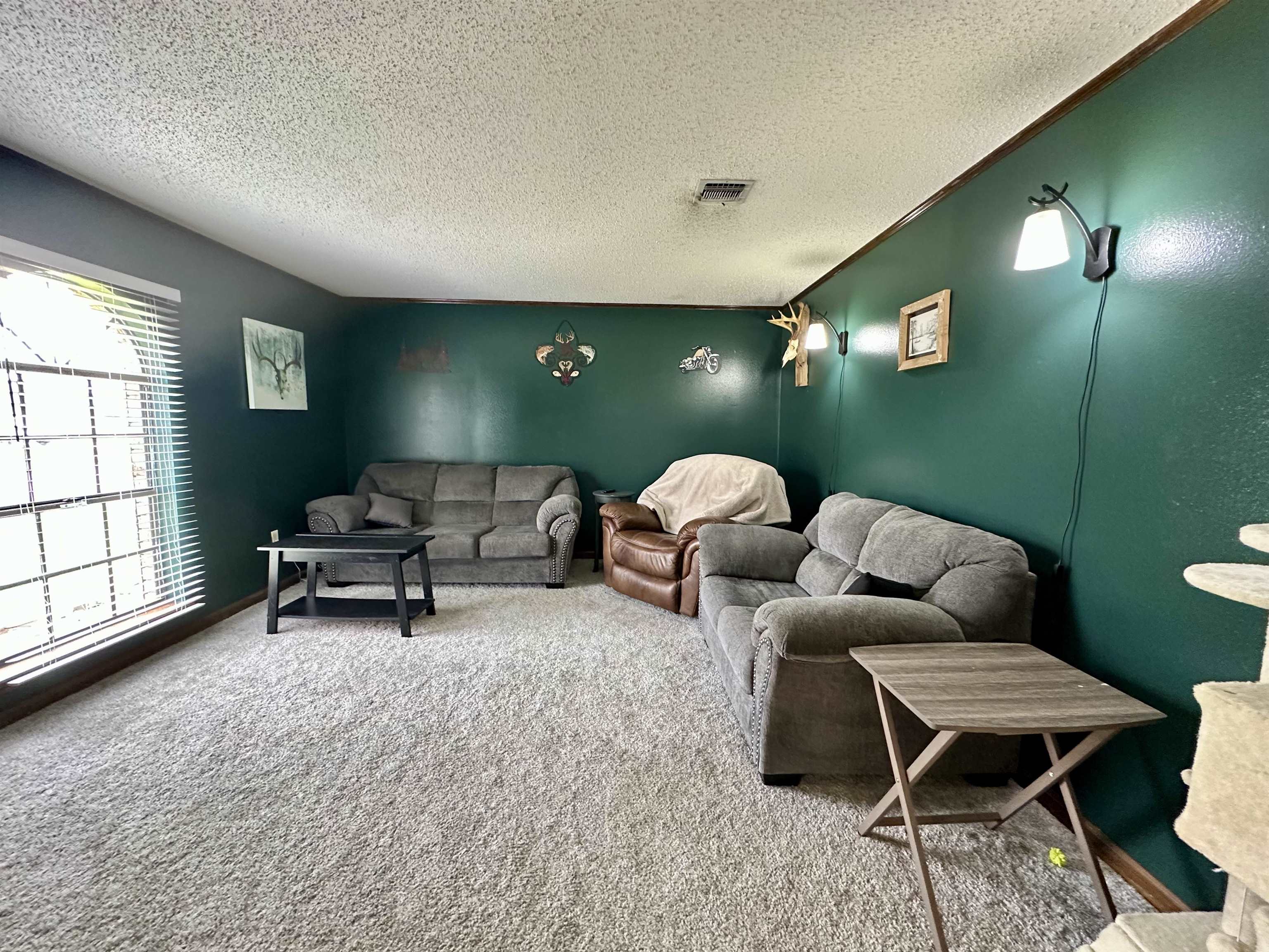 207 Marshall Dr
