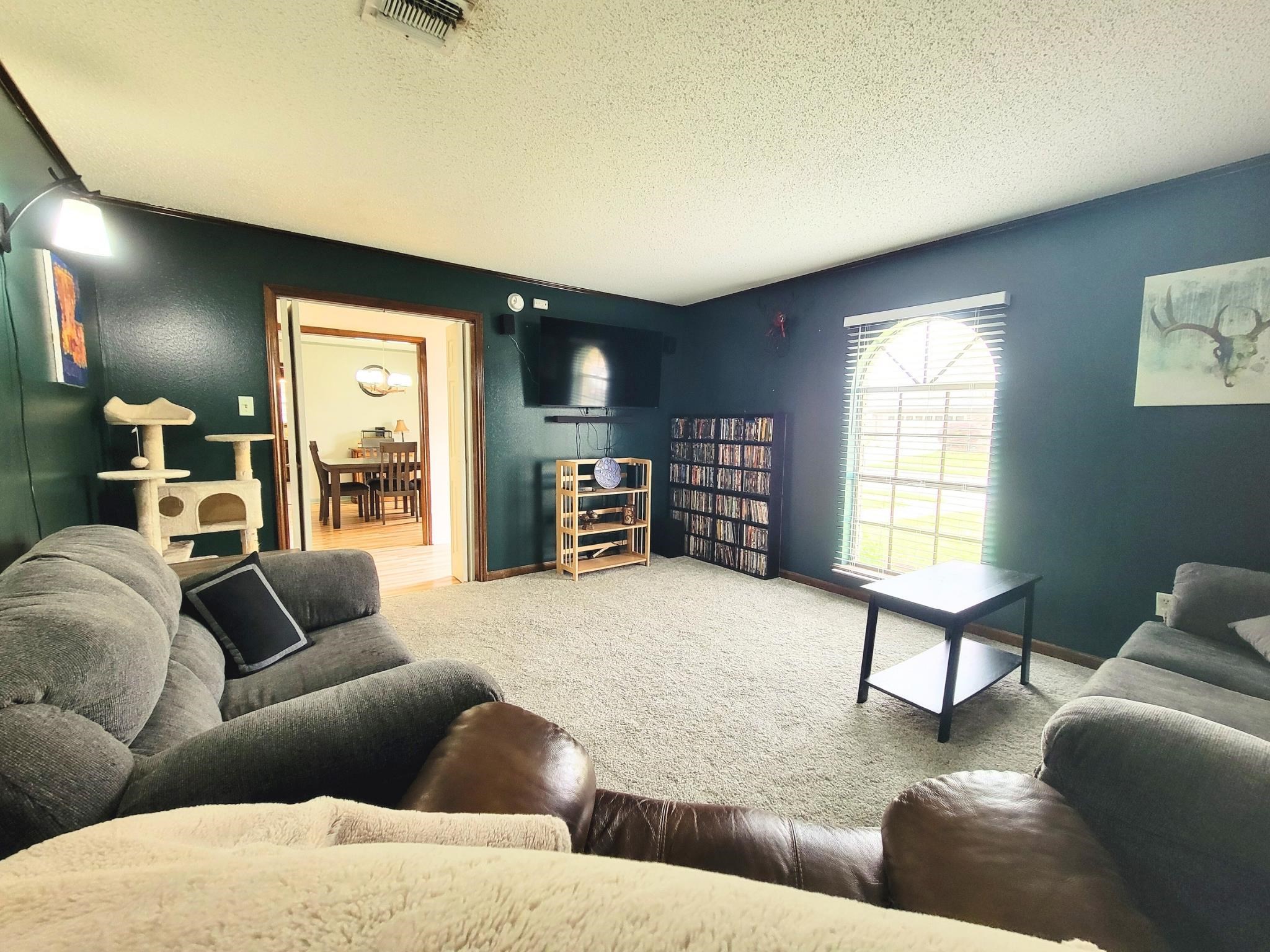 207 Marshall Dr