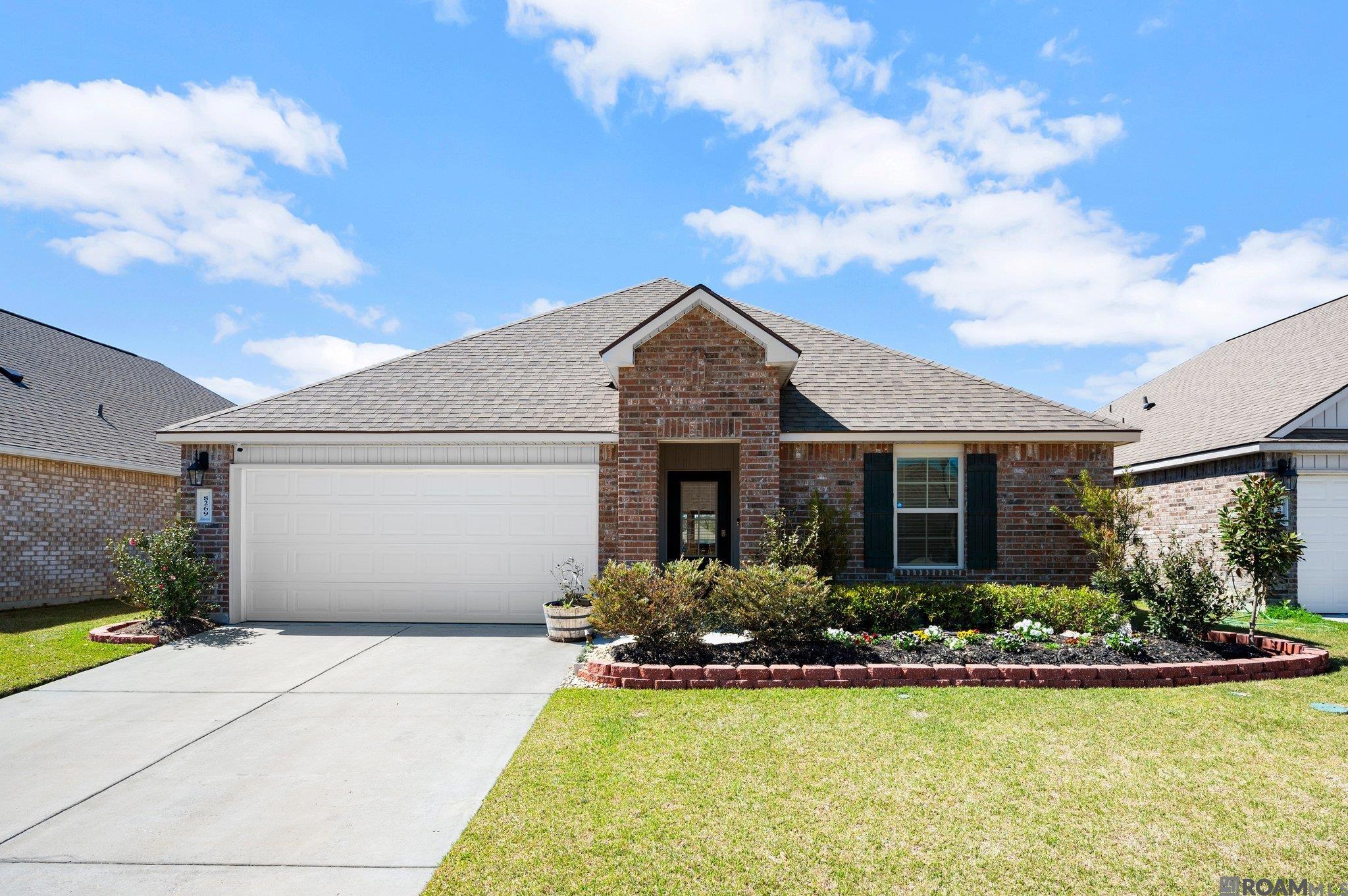 8269 Rosemary Ave