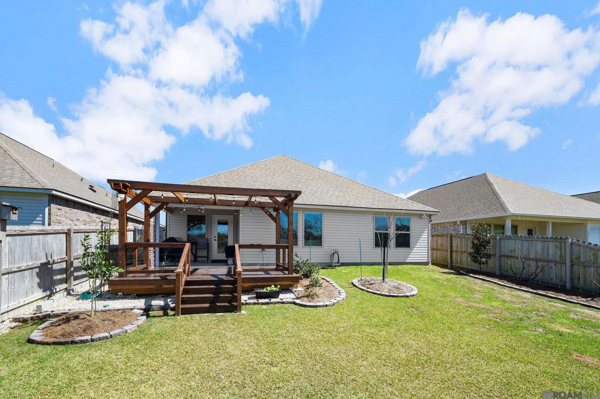 8269 Rosemary Ave