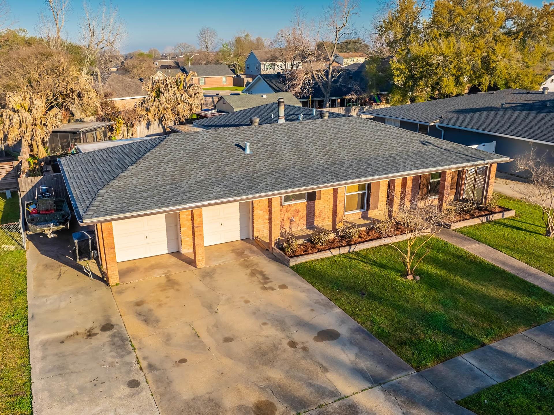 1410 Levee Drive