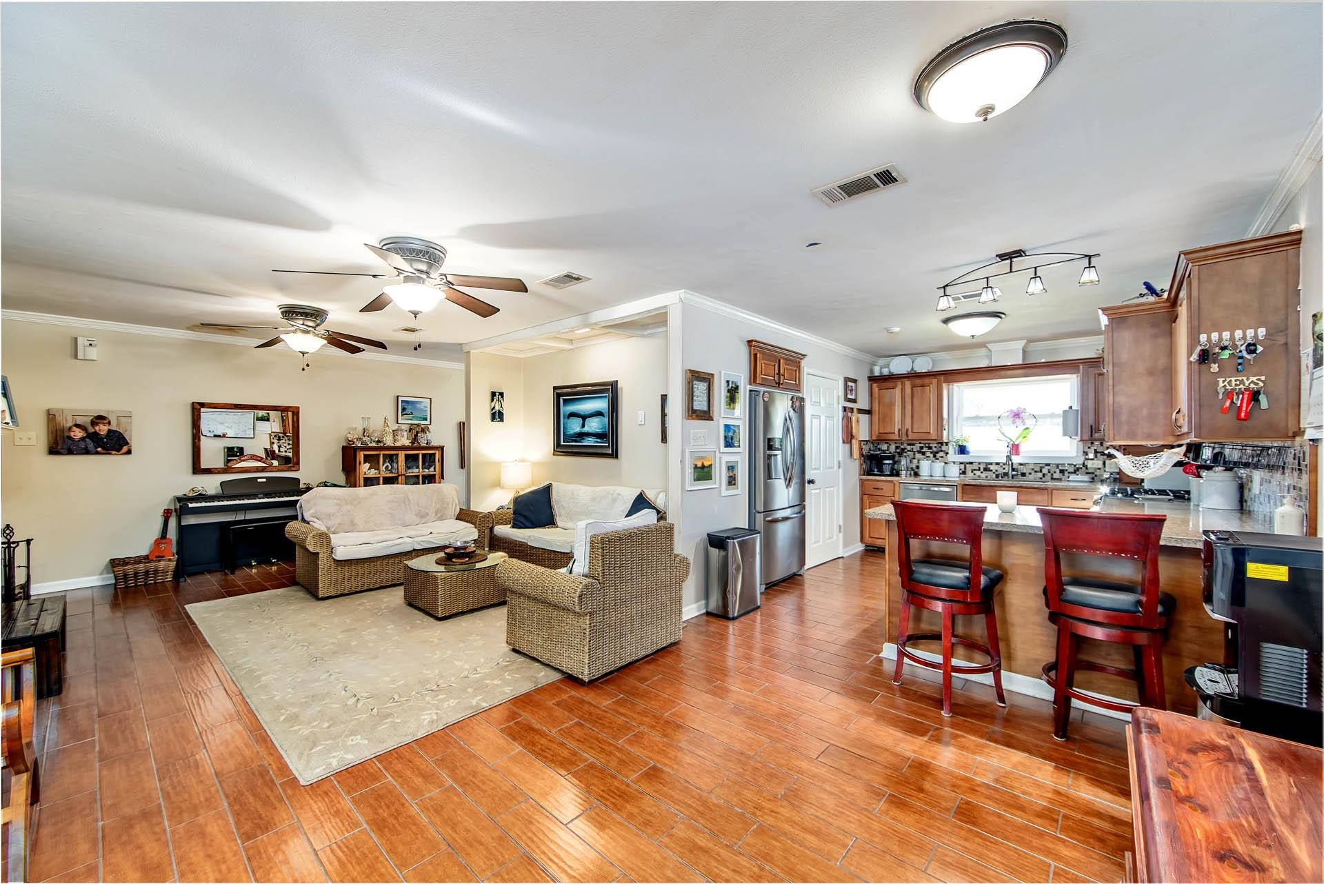 1410 Levee Drive