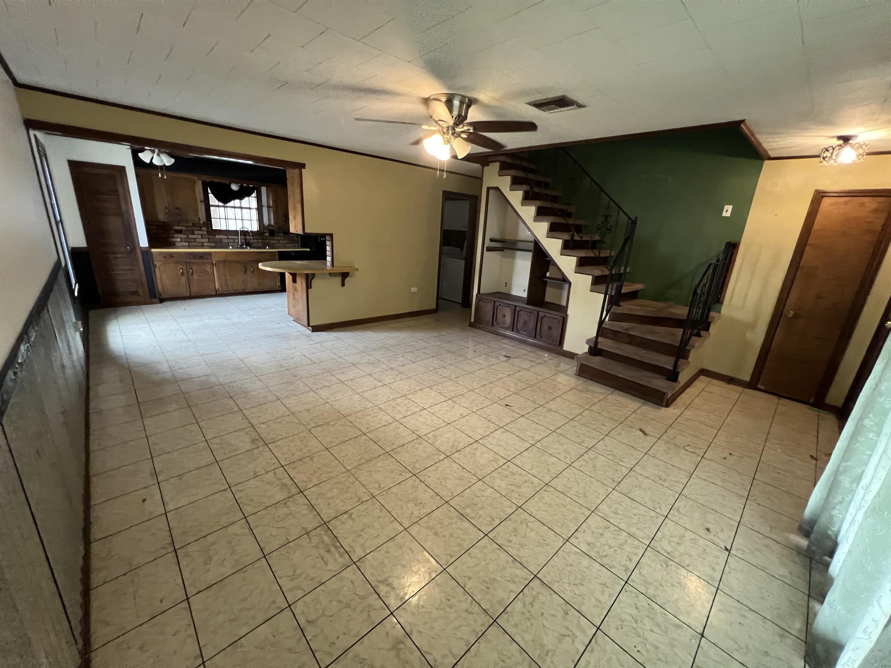 6861 West Main Street