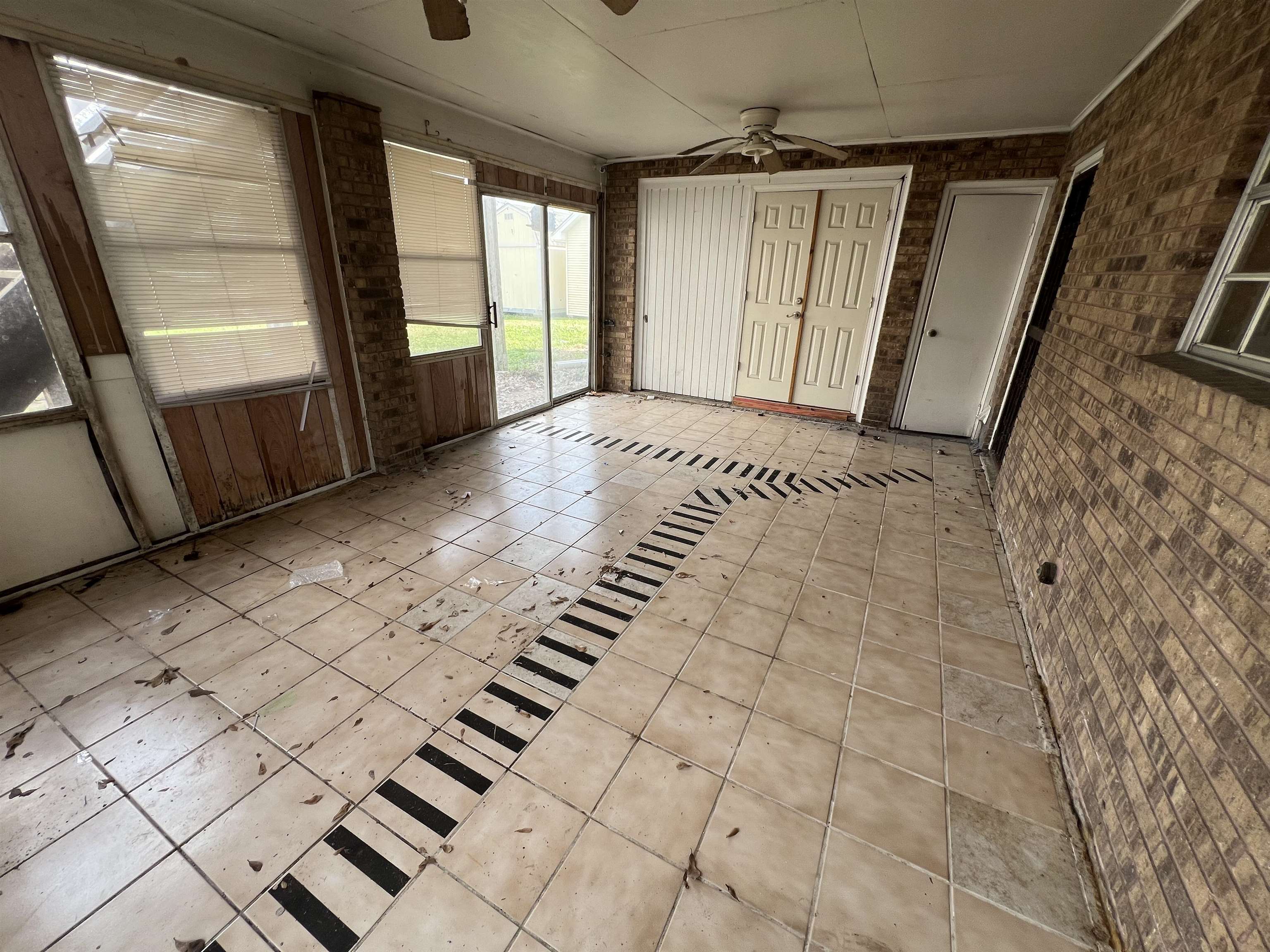 6861 West Main Street