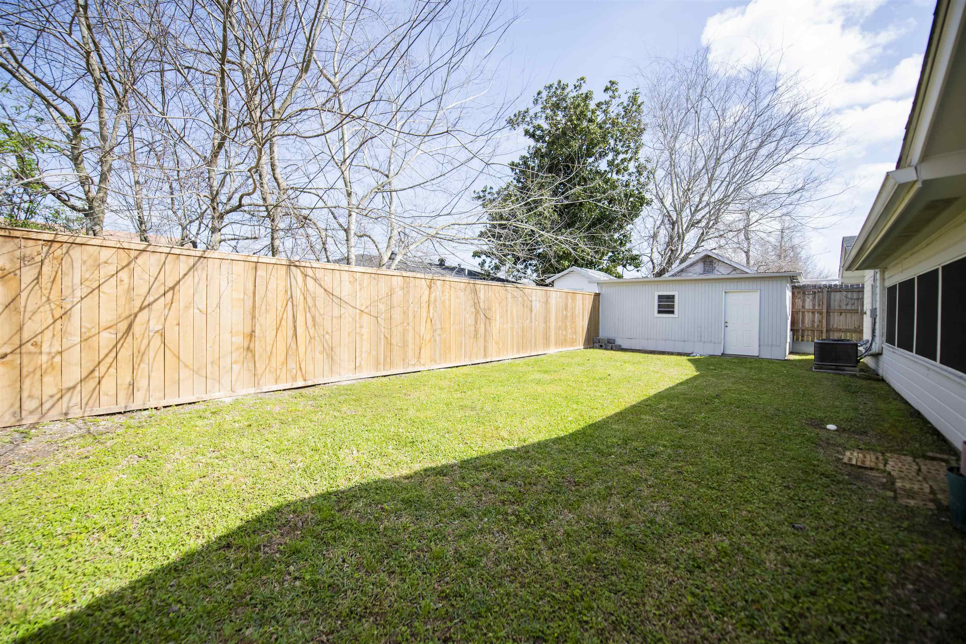 414 Jean St