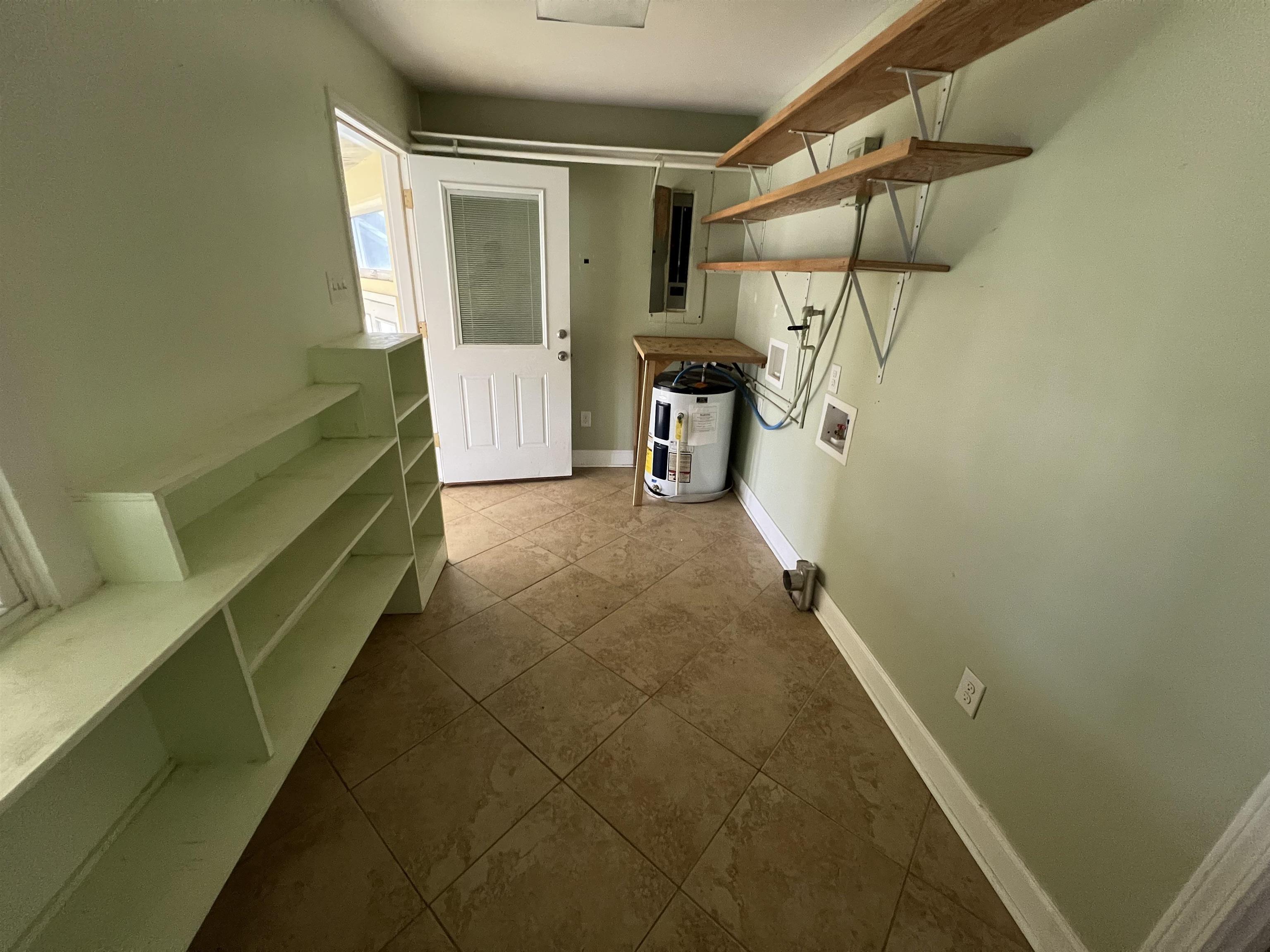 106 Sandalwood Dr