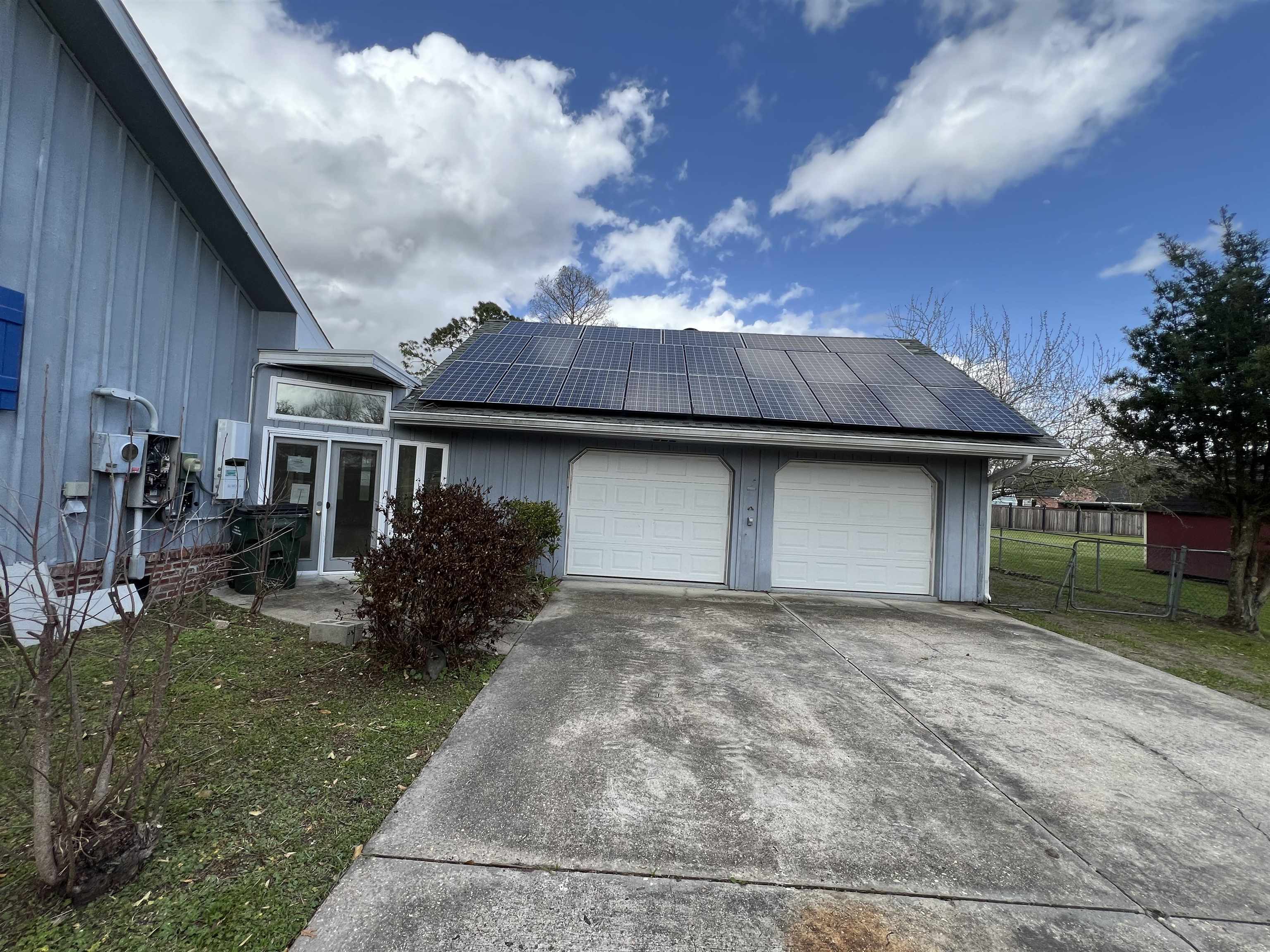 106 Sandalwood Dr