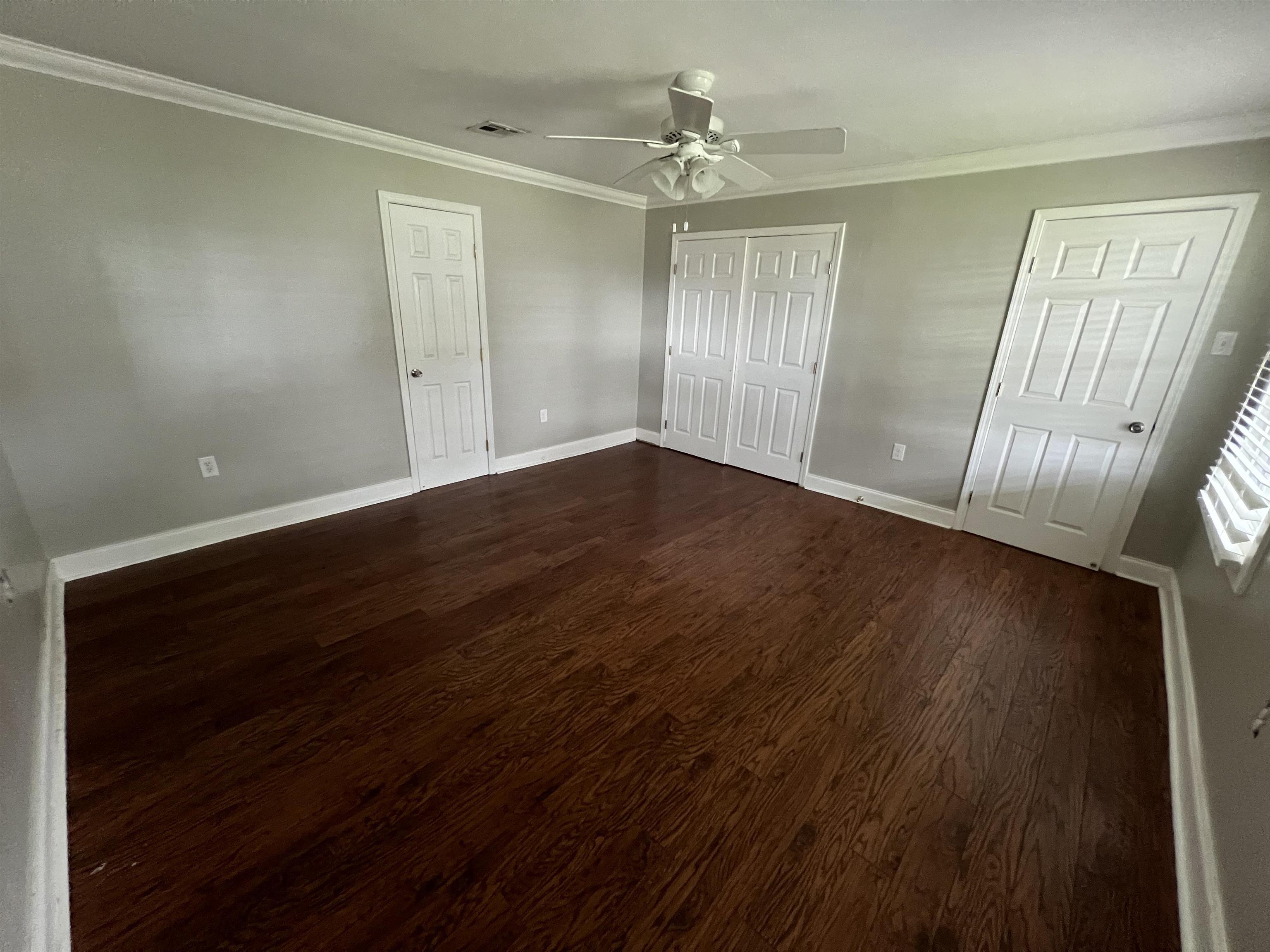 106 Sandalwood Dr