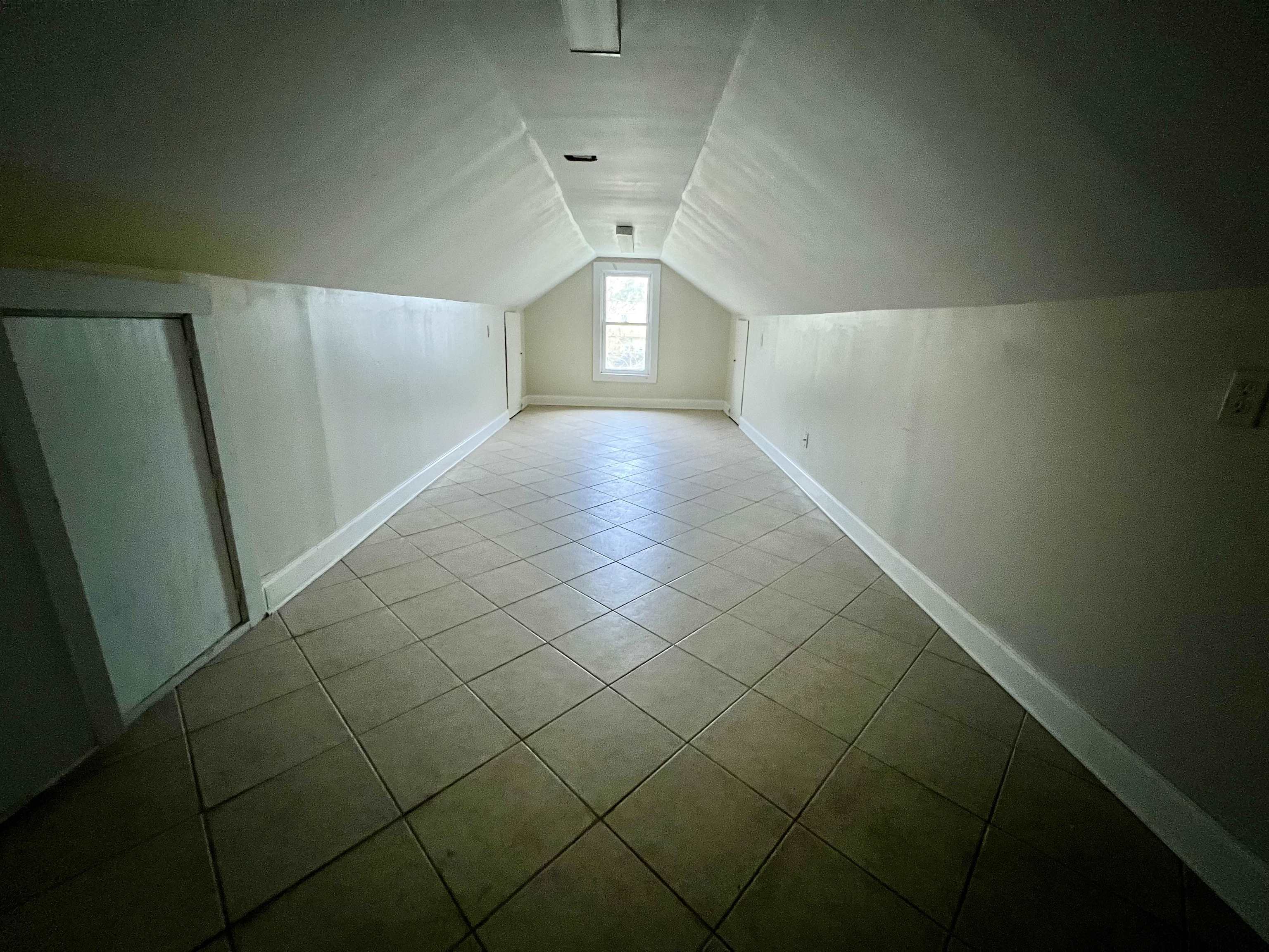 106 Sandalwood Dr