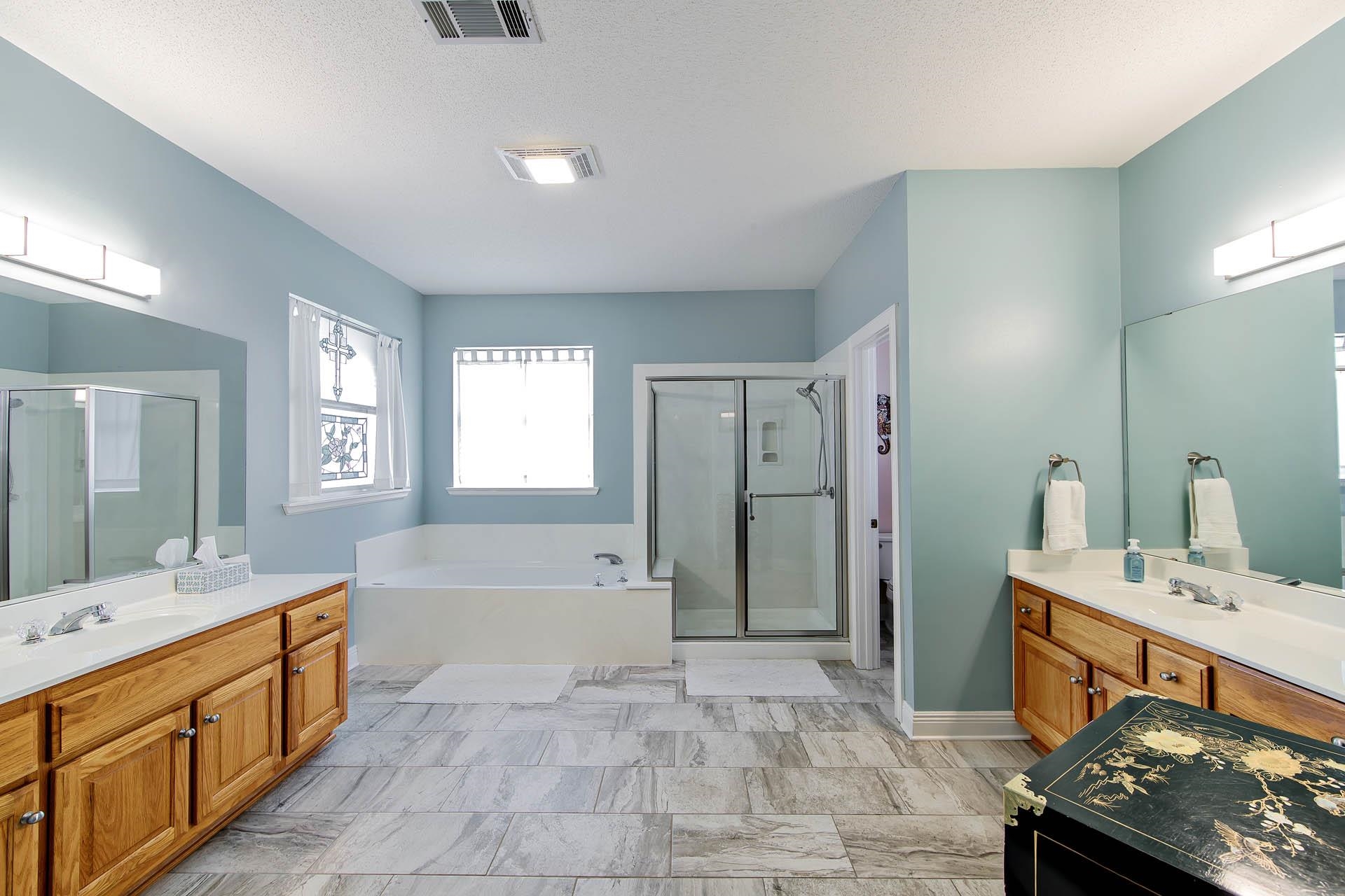146 Meandering Way