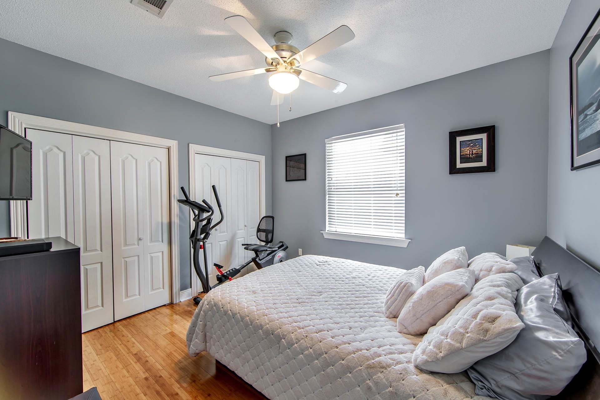 146 Meandering Way