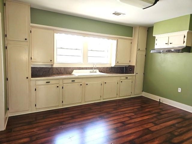 229 Convent St