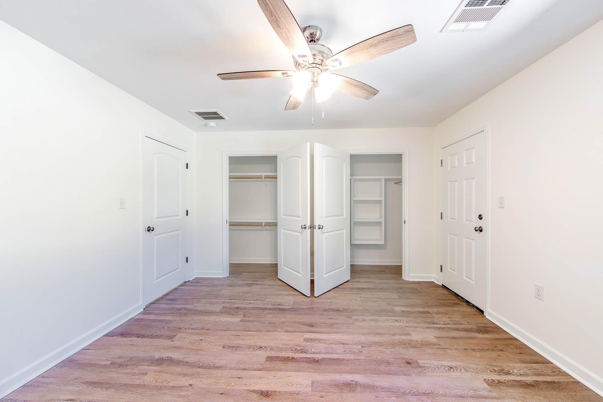 1300 Lafourche Drive # 104 Unit: #104