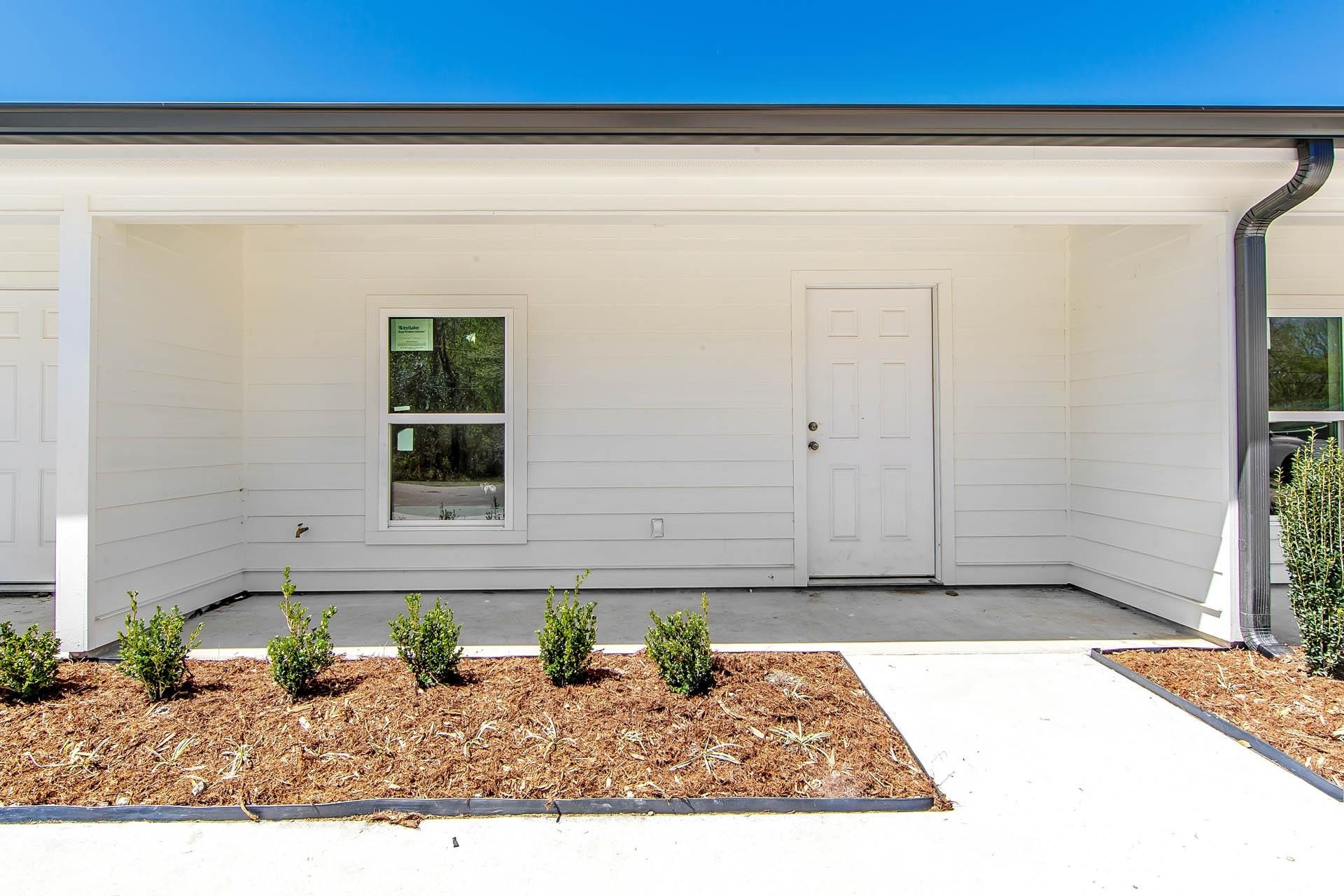 1300 Lafourche Drive # 104 Unit: #104