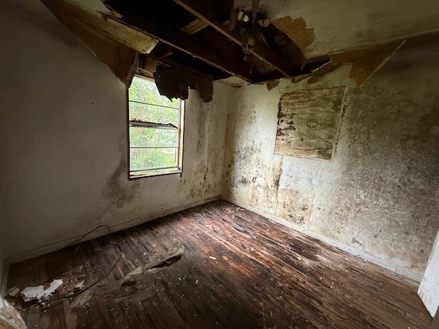 2620 Isaac St