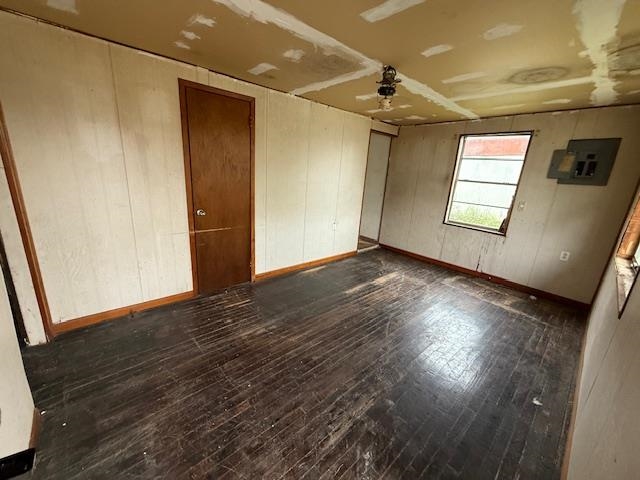 2620 Isaac St
