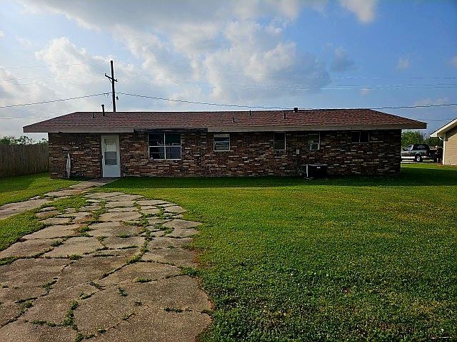 221 Thoroughbred Park Dr