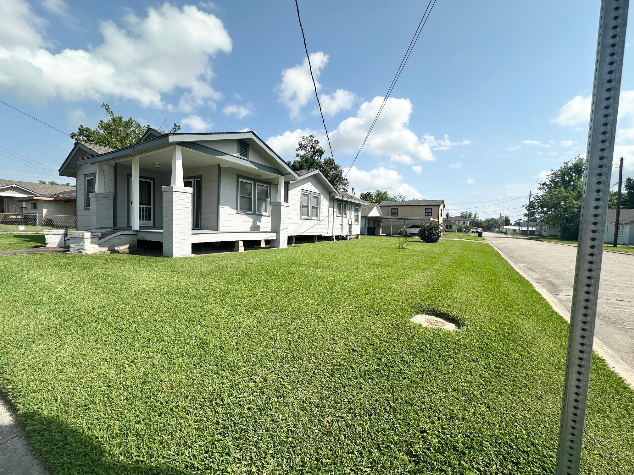 1300 Honduras Street