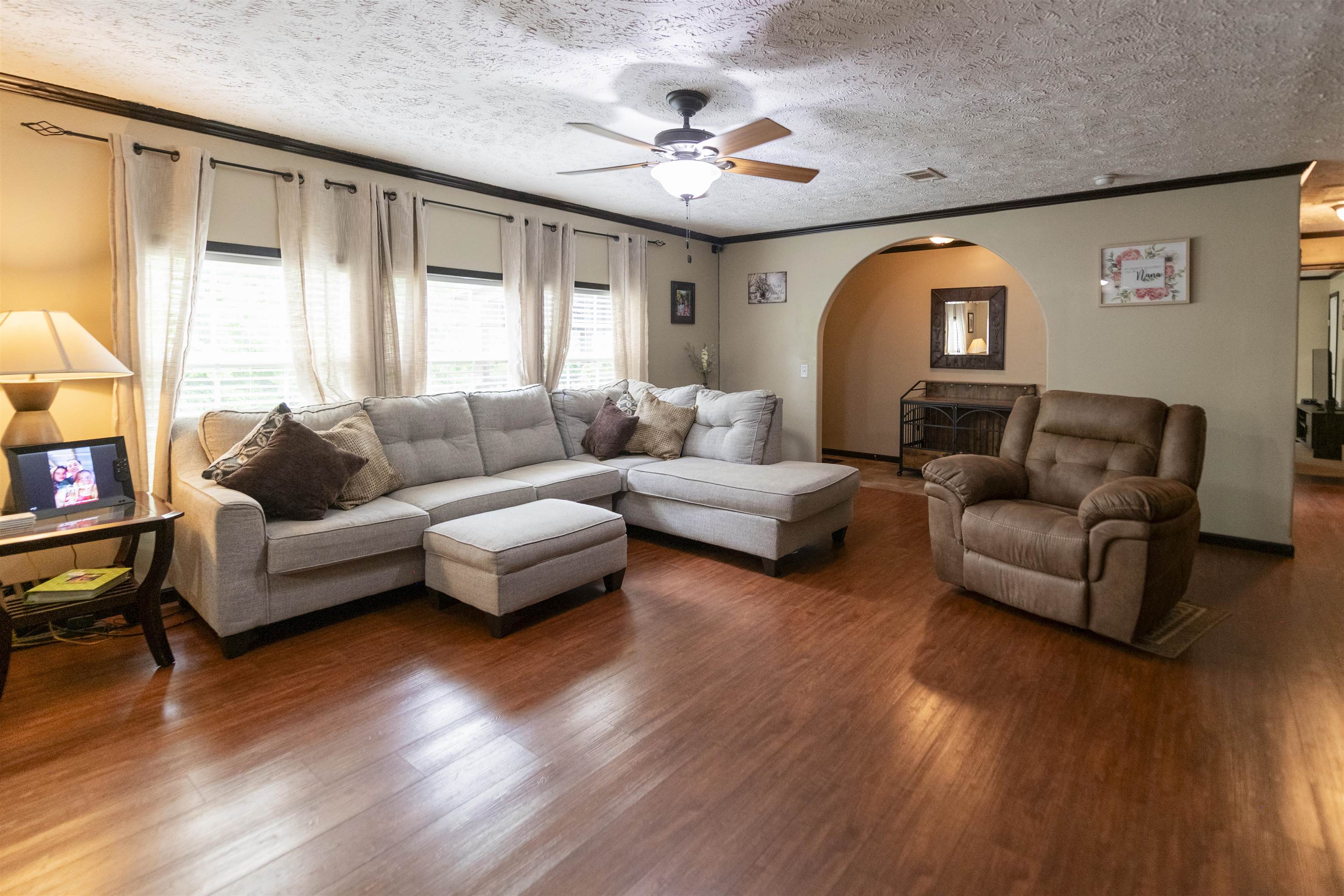 166 Turning Leaf Dr