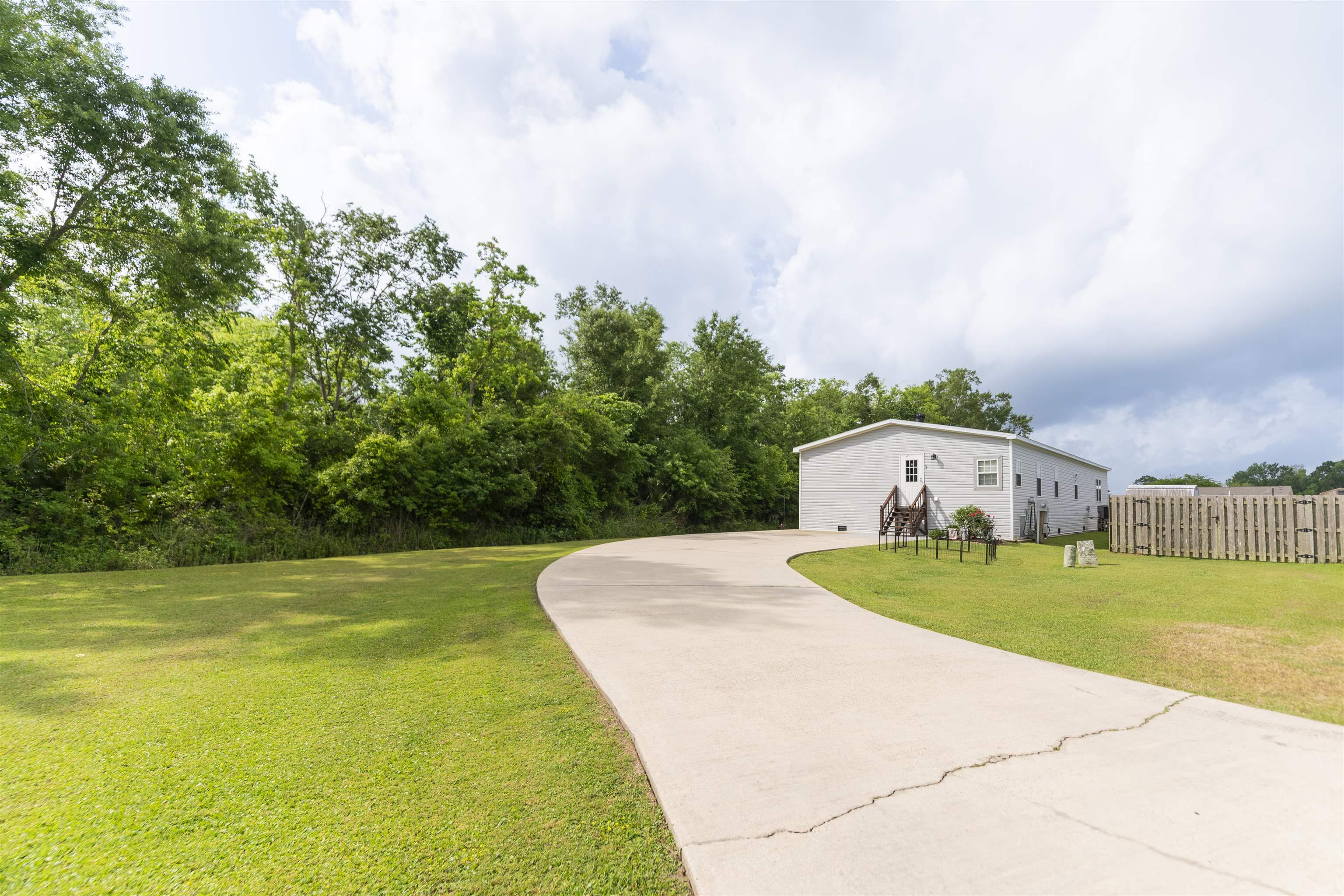 166 Turning Leaf Dr