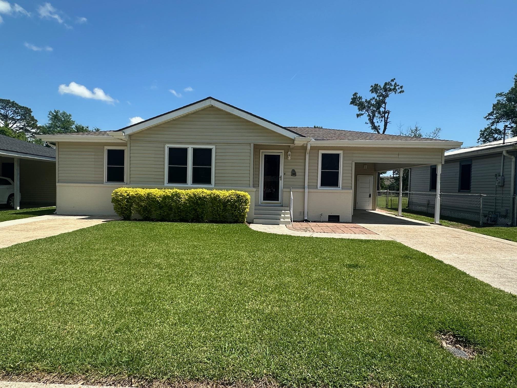 124 Evelyn Avenue