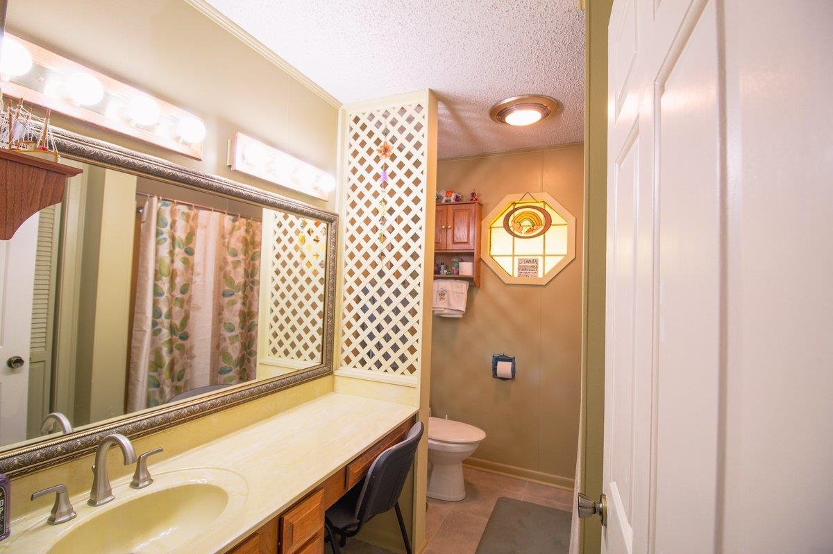115 Louis Dr