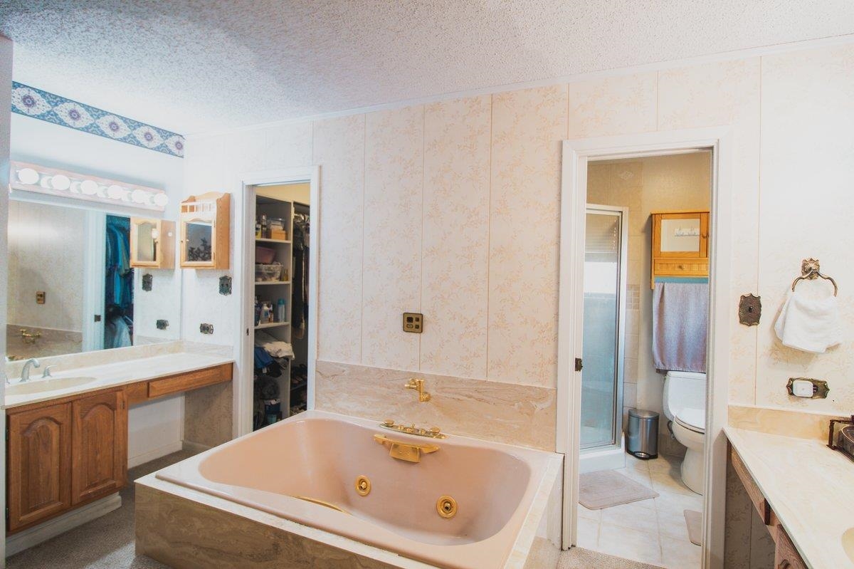 115 Louis Dr