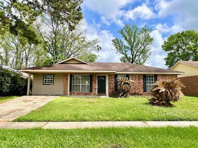 9127 Baronne Dr