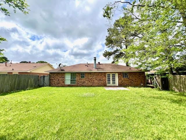9127 Baronne Dr