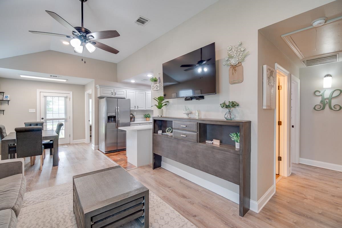270 Ranchland Trace