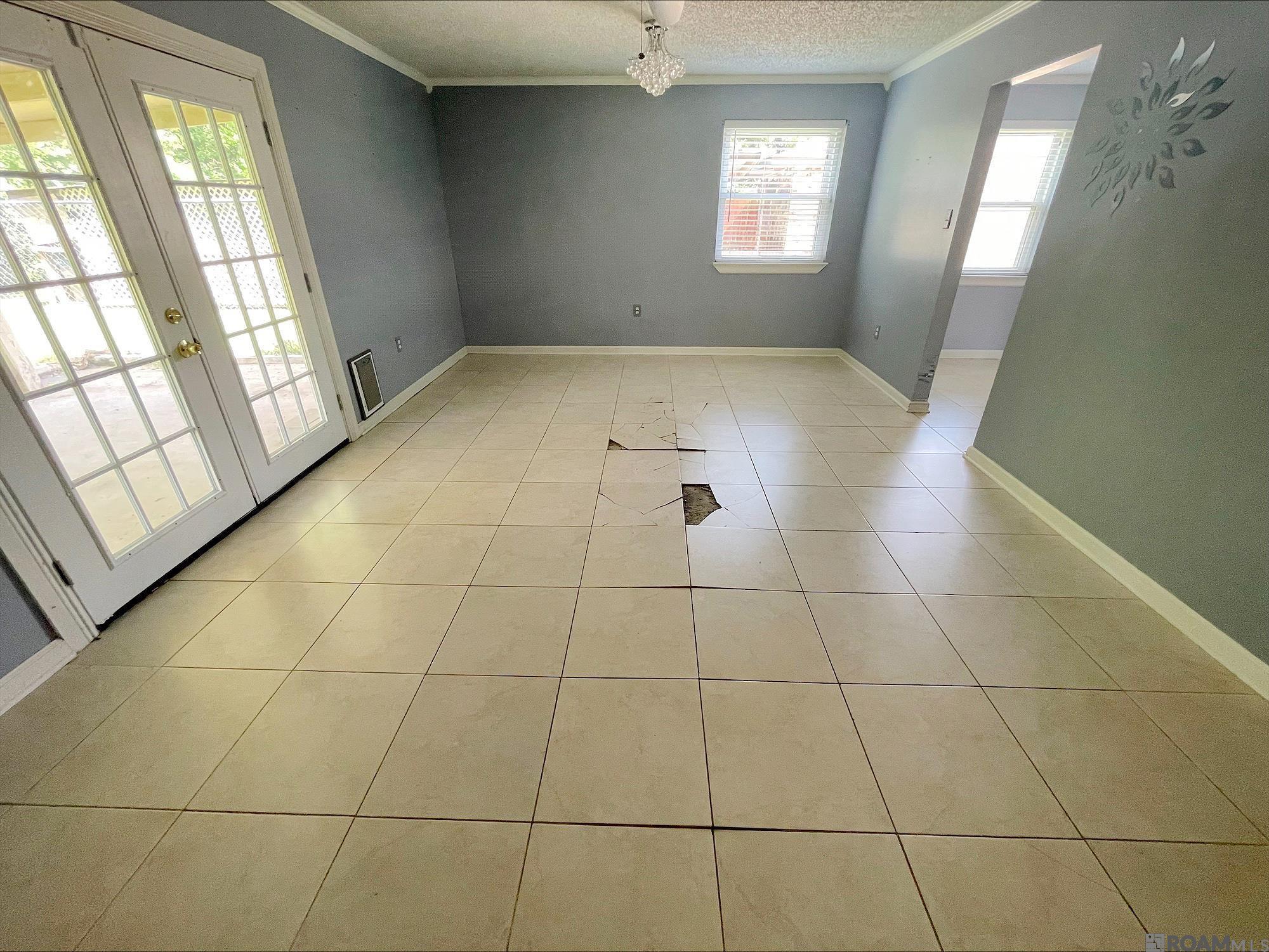 8651 Shadow Spring Blvd