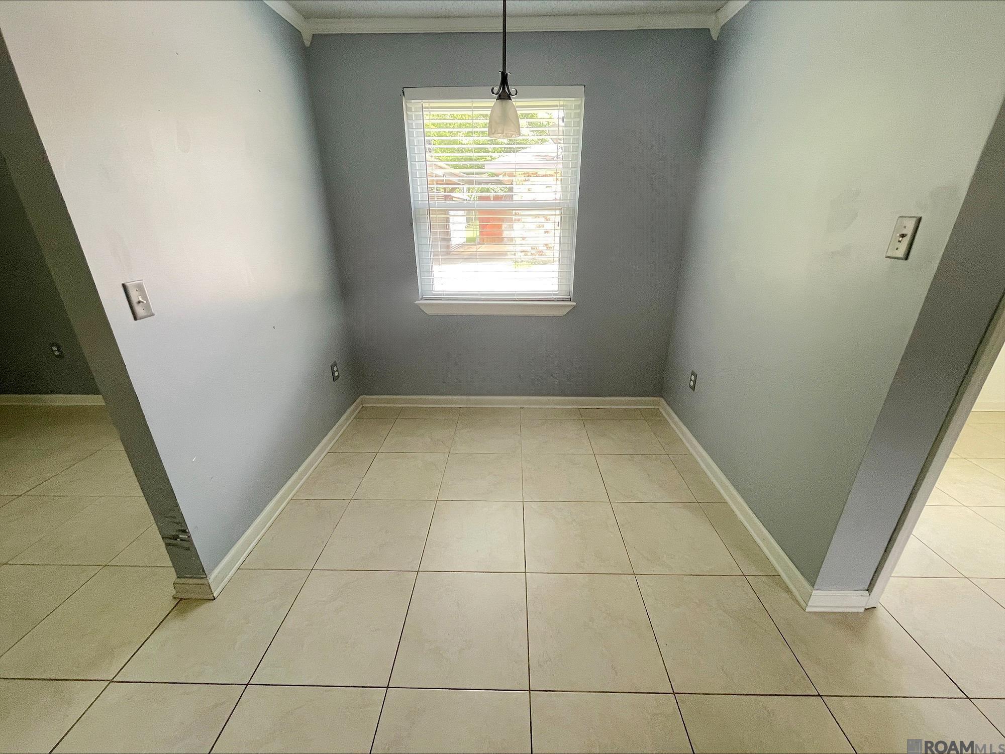 8651 Shadow Spring Blvd
