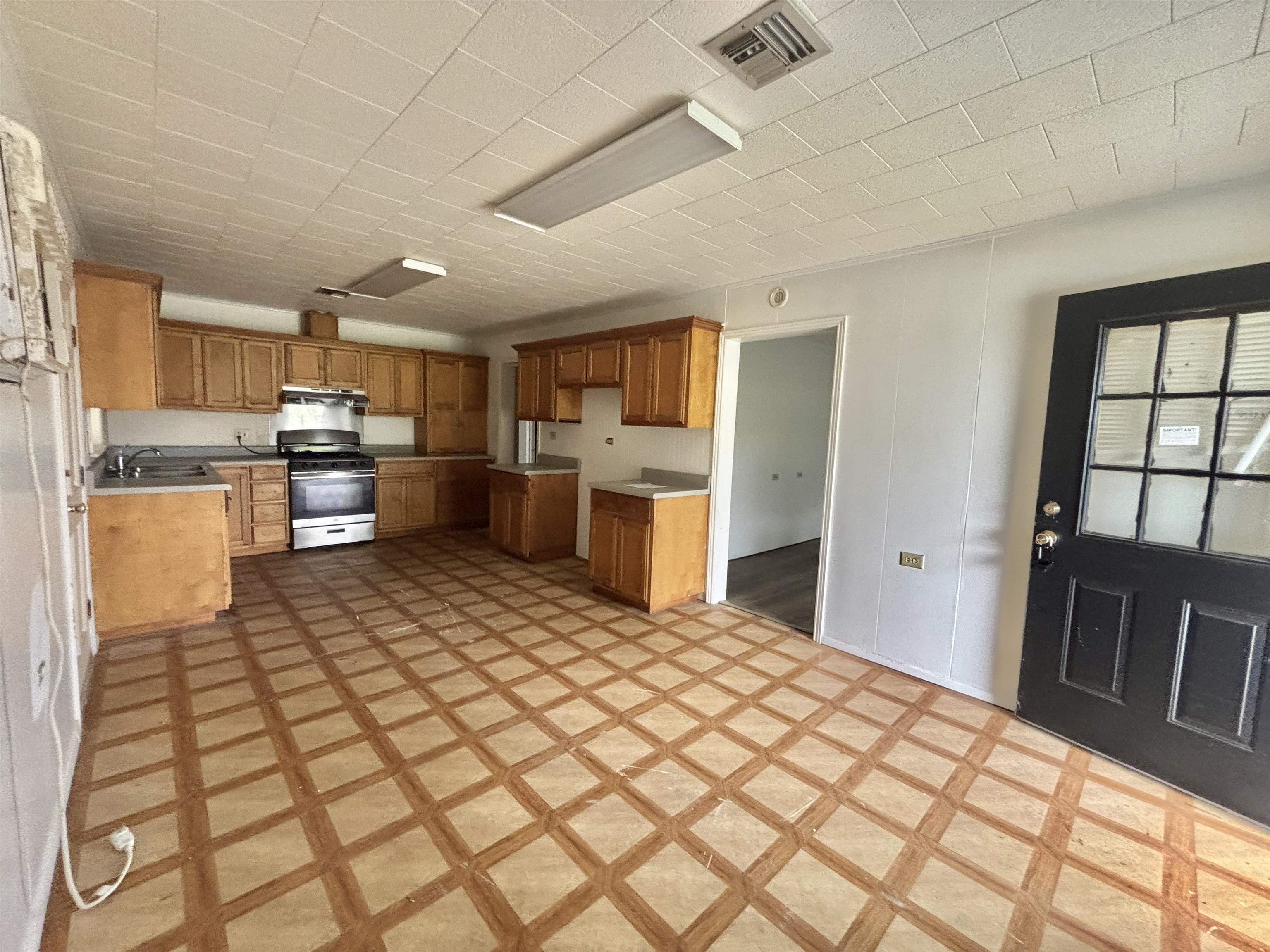 172 East 45th Street