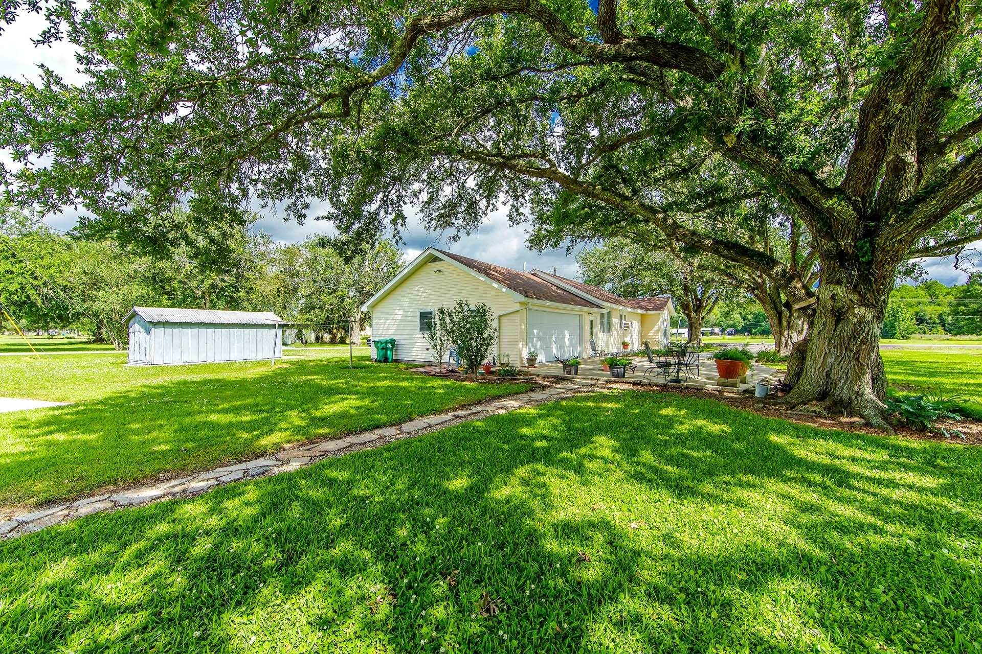 1367 Highway 304