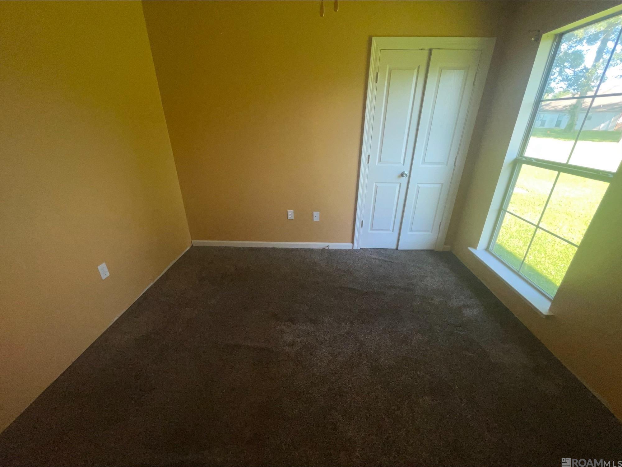 5308 Rue Nicole
