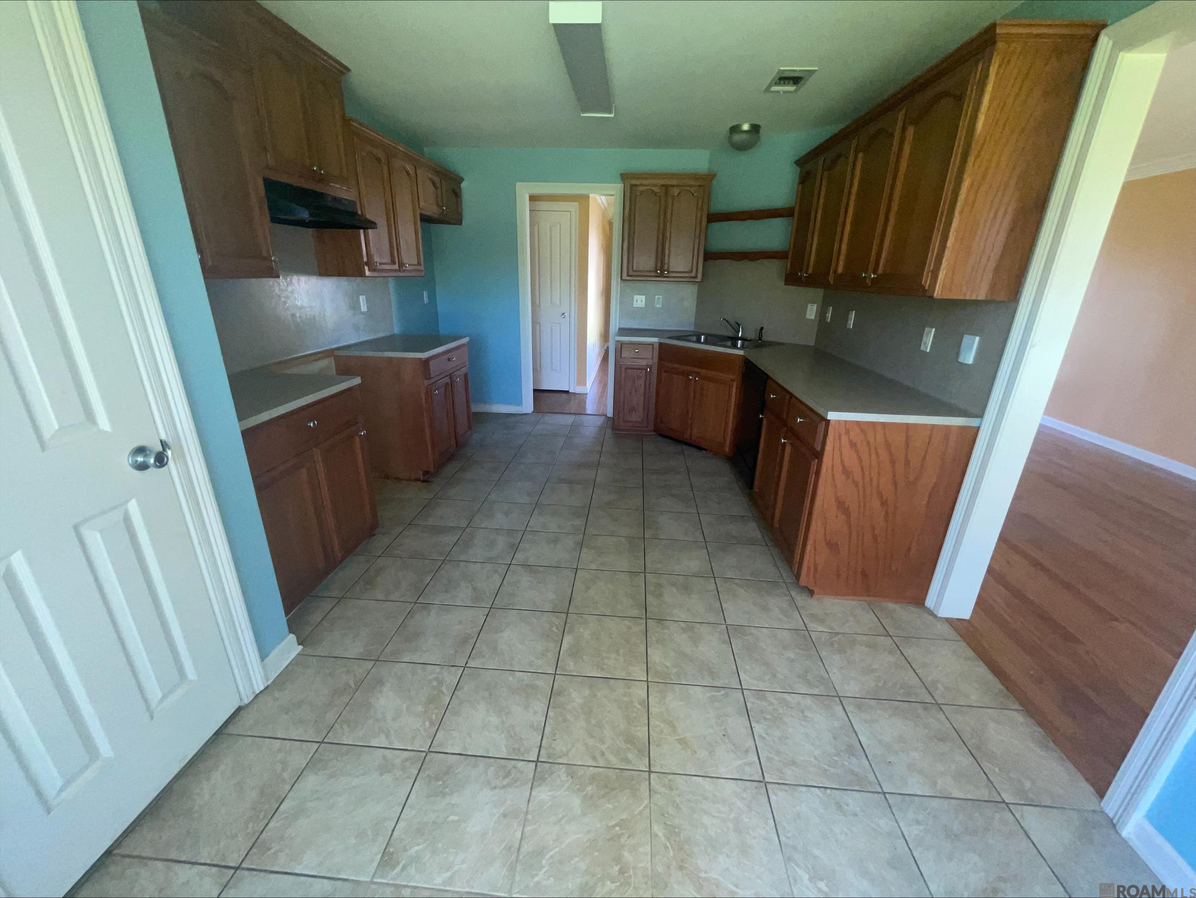 5308 Rue Nicole