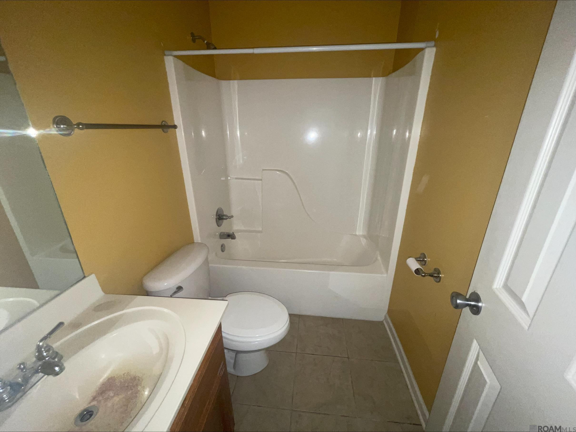 5308 Rue Nicole